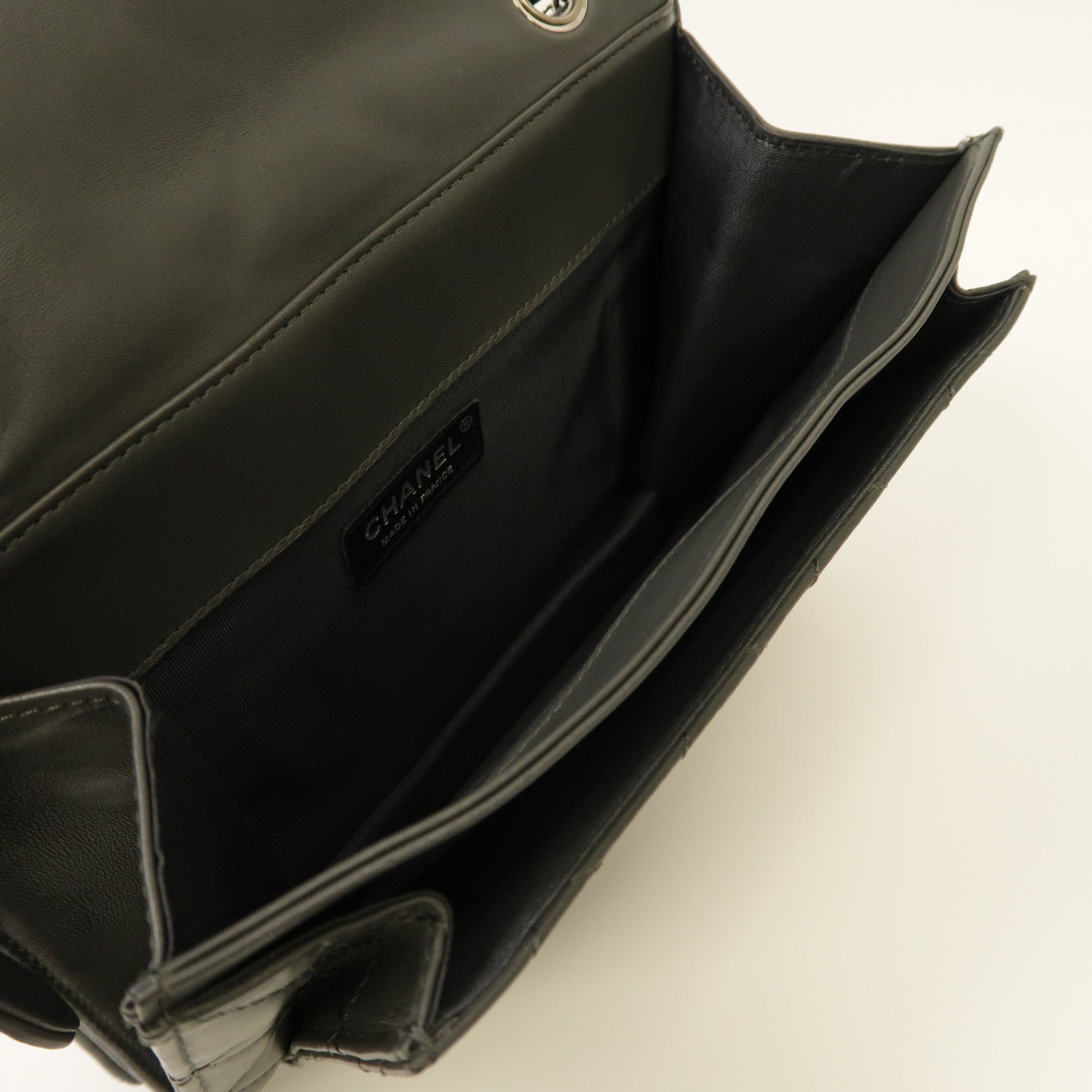 CHANEL 菱格羊皮皮革Chain Shoulder銀扣鏈帶肩背袋灰色