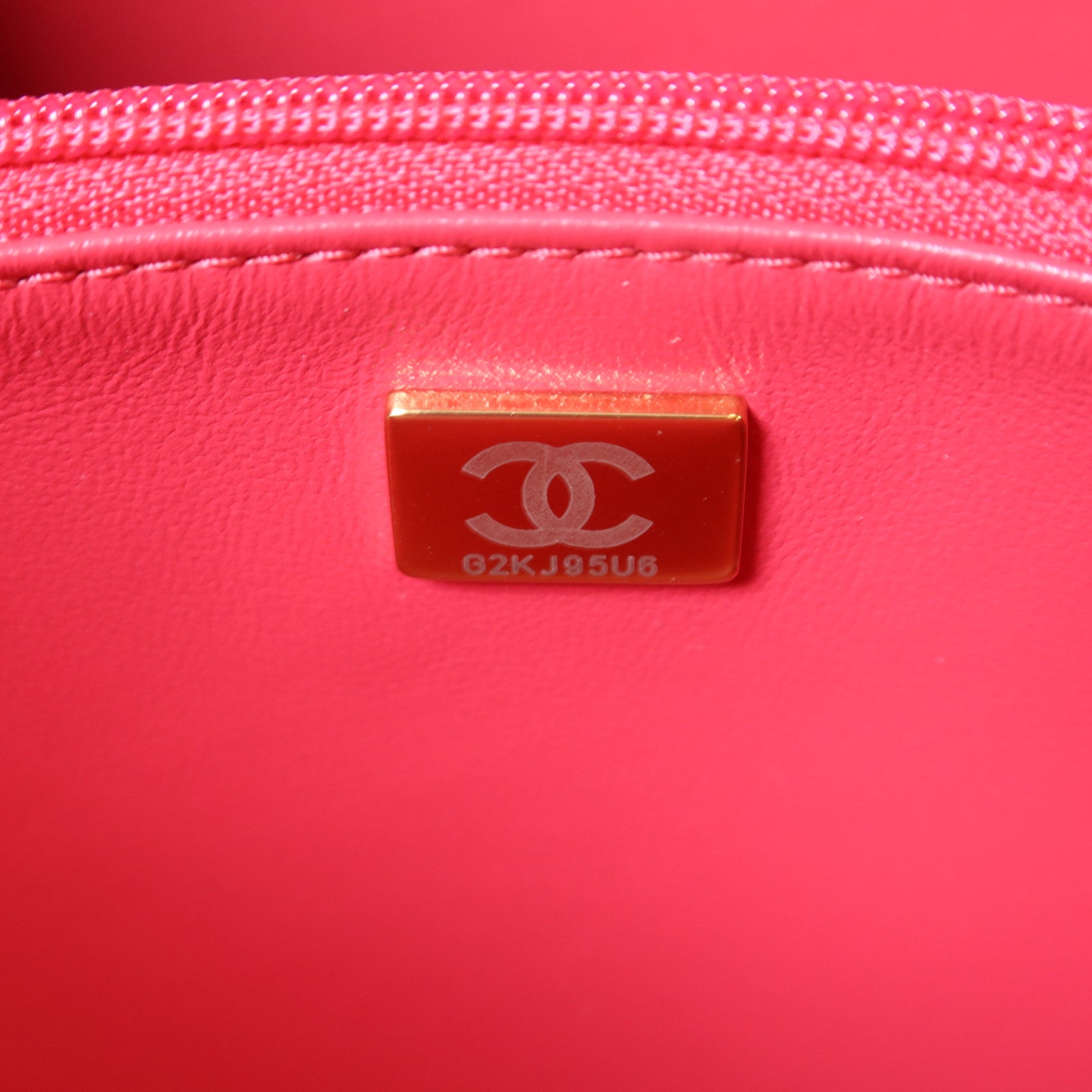 CHANEL 牛皮皮革CC Bubble Top Handle Vanity Case金扣手挽肩背兩用袋