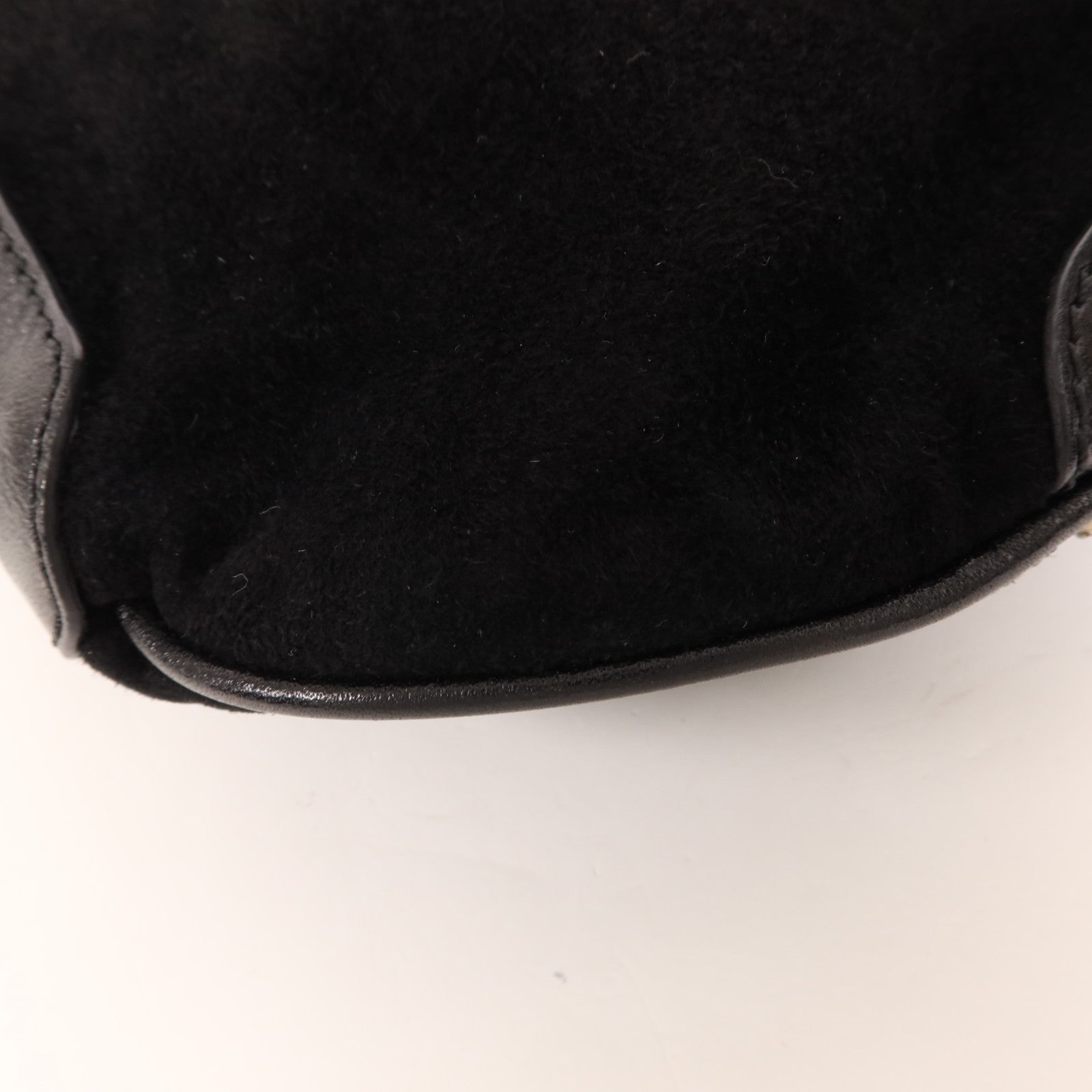FENDI 麂皮皮革Shoulder Bag銀扣肩背袋