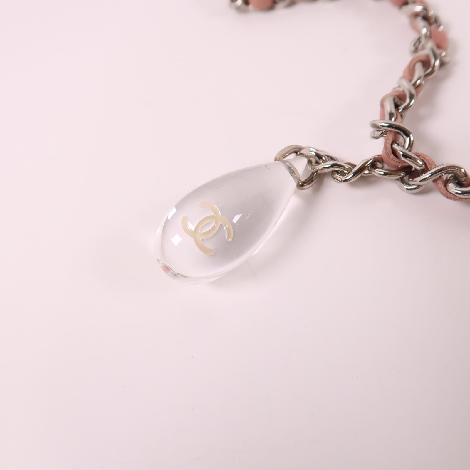 CHANEL 漆皮皮革/牛皮皮革WOC Wallet On Chain銀扣鏈帶肩背袋