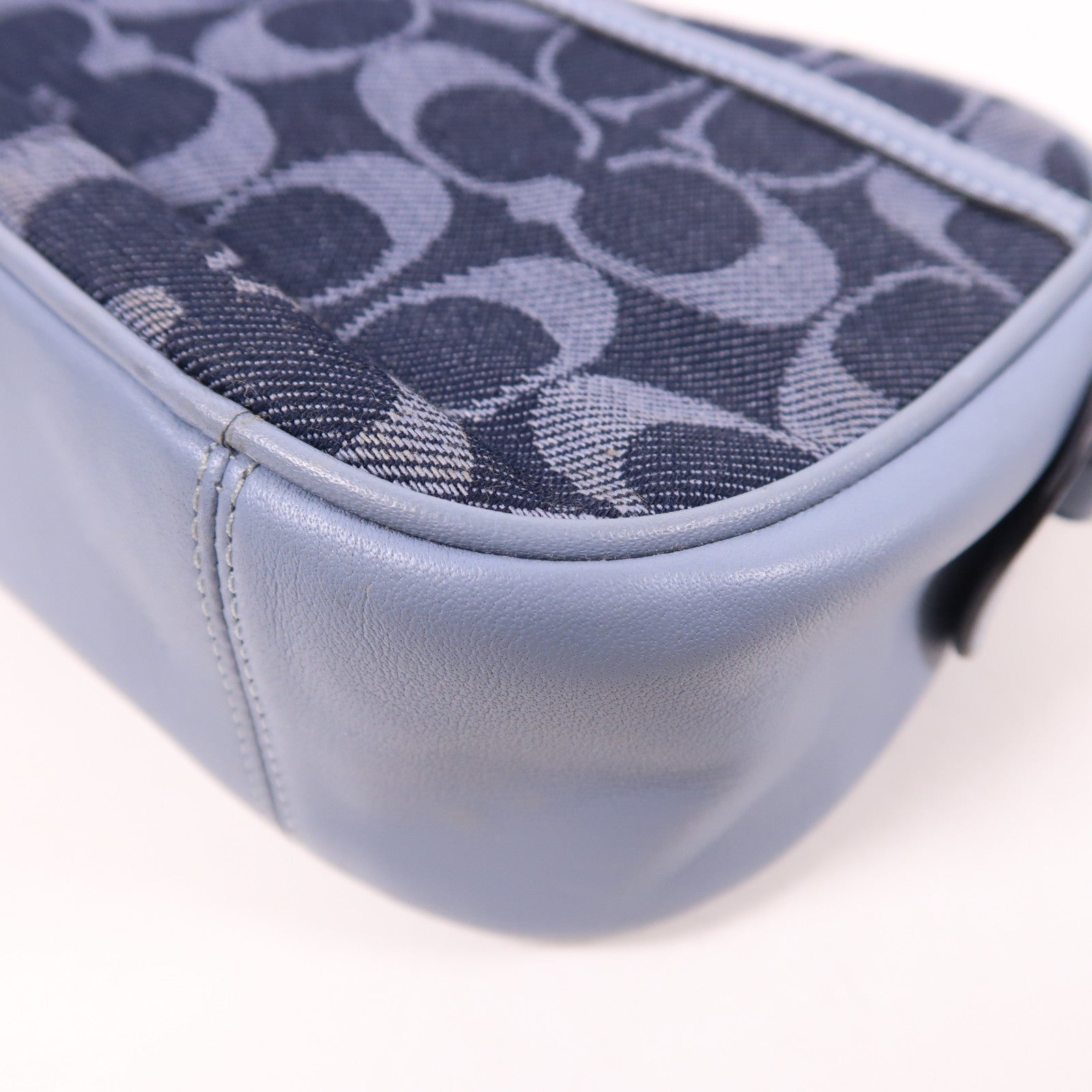 COACH 帆布Shoulder Bag銀扣肩背袋