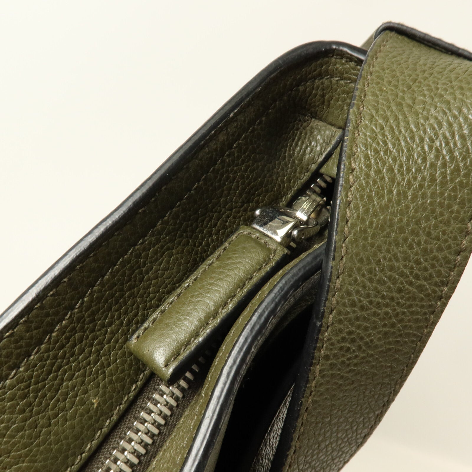 PRADA 牛皮皮革Shoulder Bag肩背袋