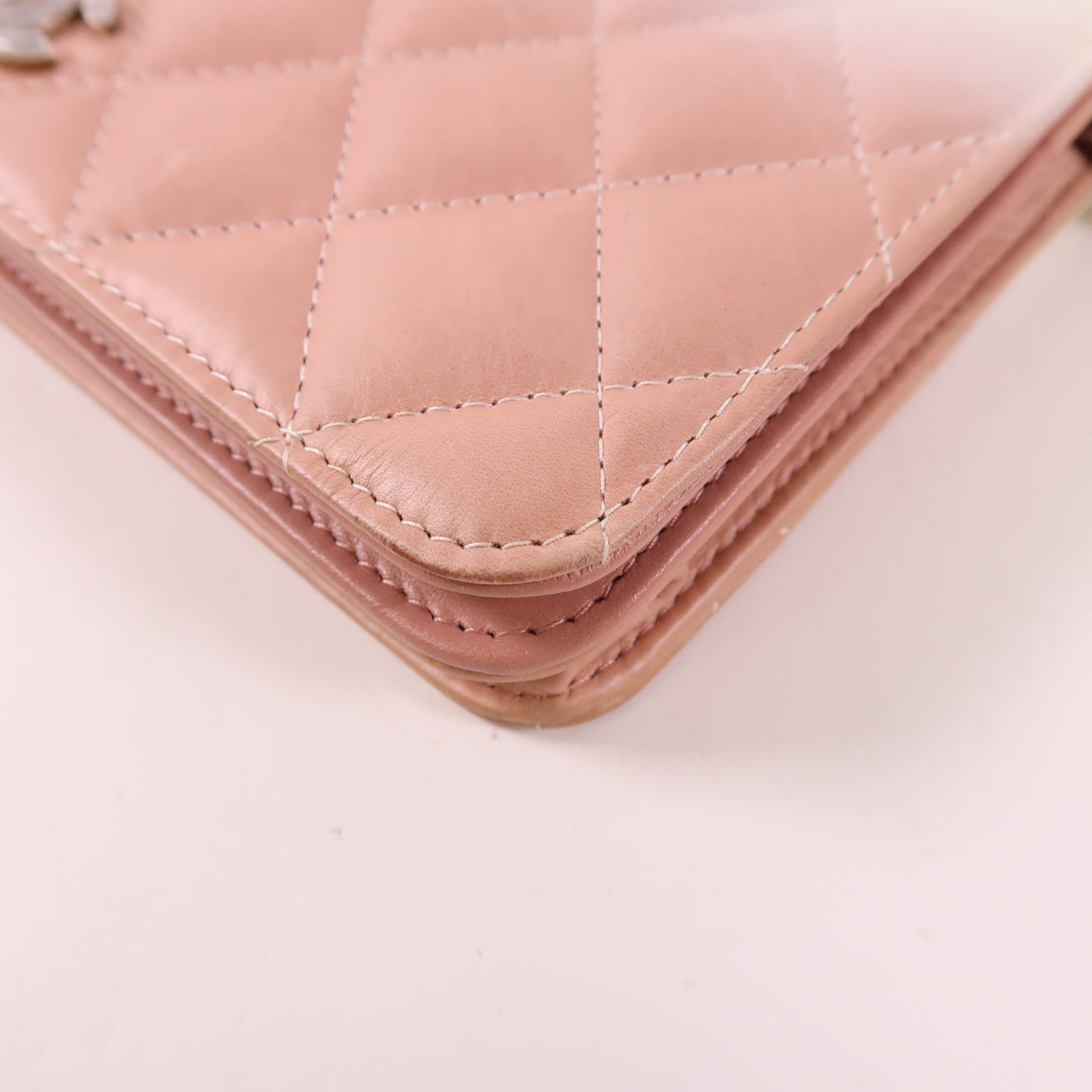 CHANEL 漆皮皮革/牛皮皮革WOC Wallet On Chain銀扣鏈帶肩背袋