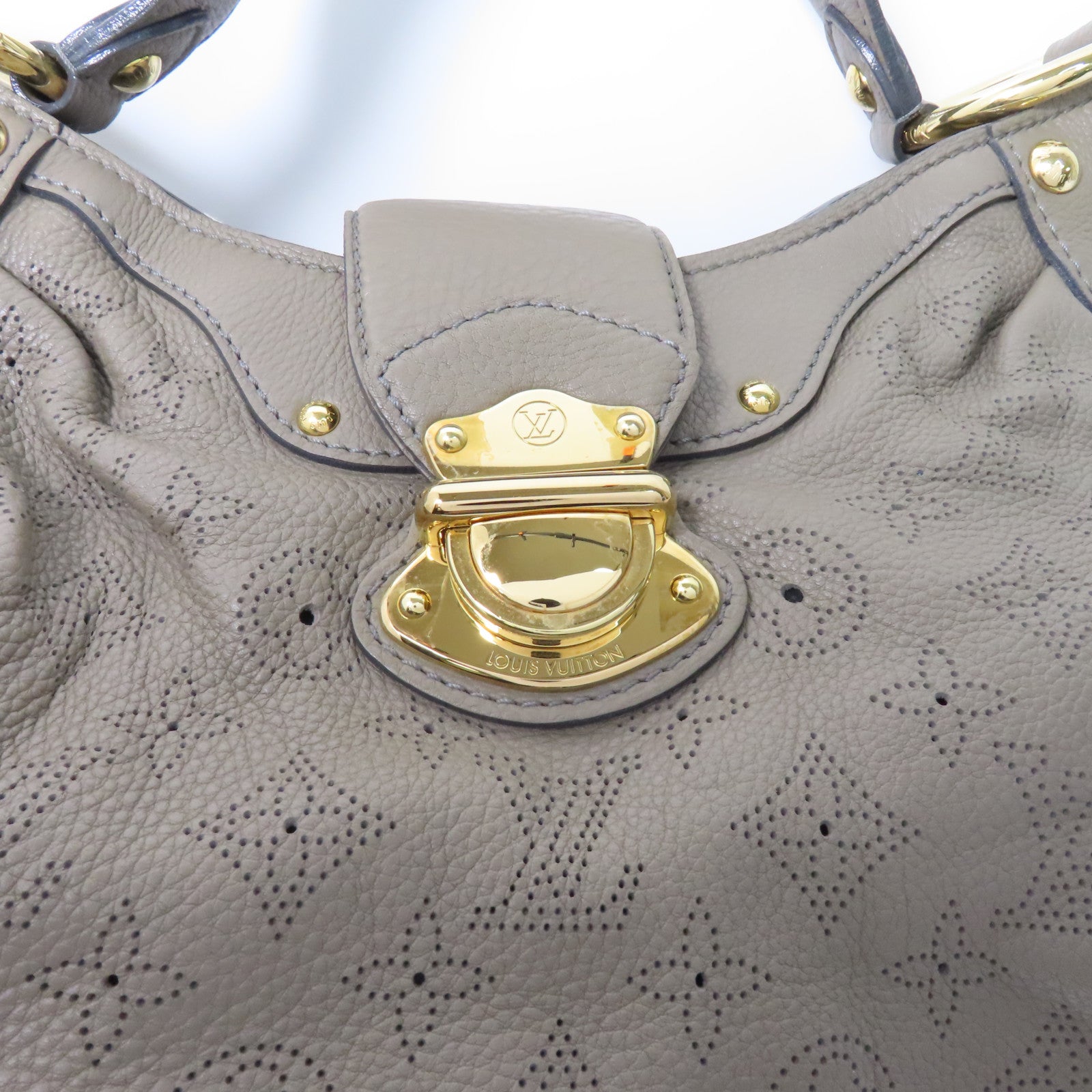 LOUIS VUITTON Monogram Mahina Solar金扣肩背袋灰色