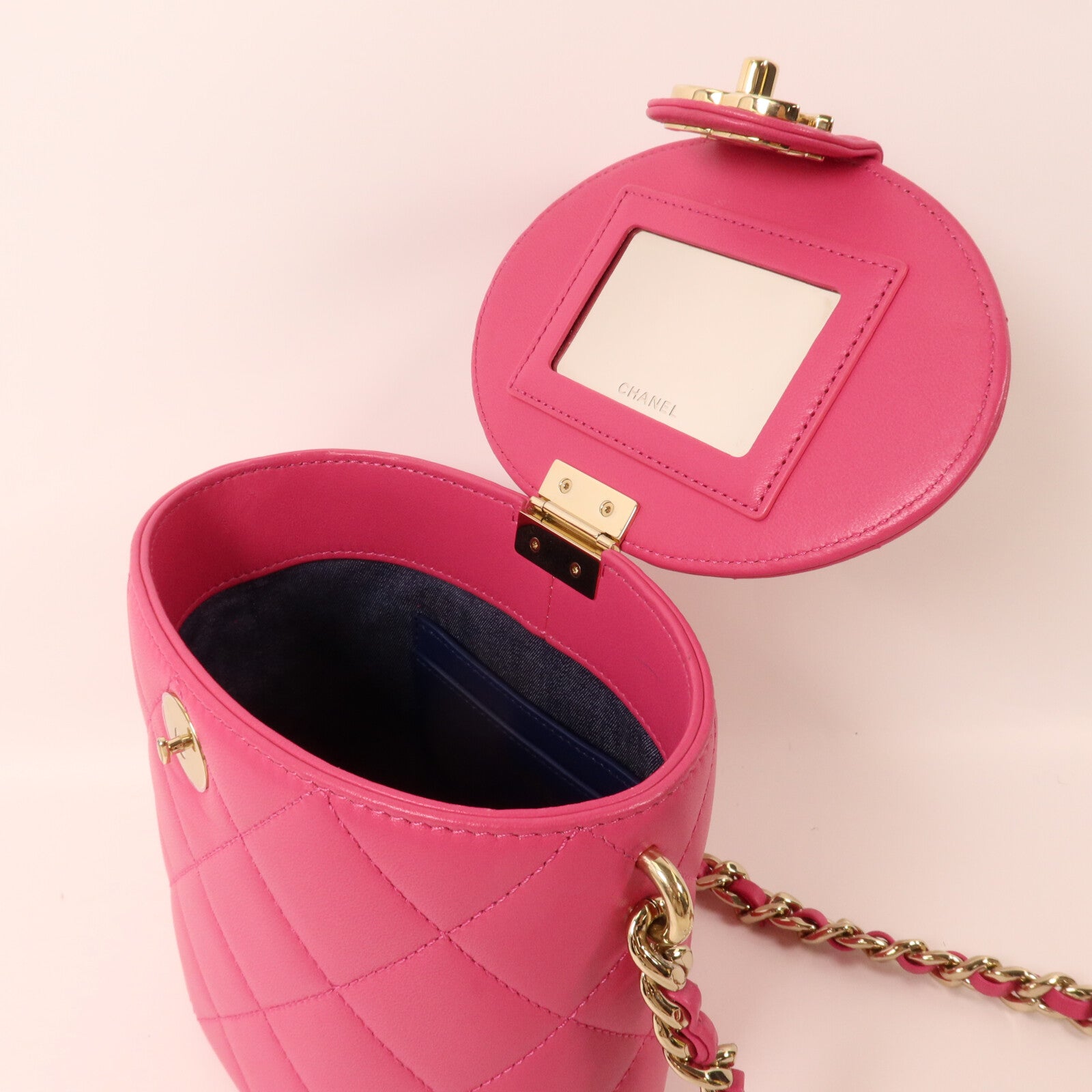 CHANEL 羊皮皮革Vanity Case鏈帶肩背袋
