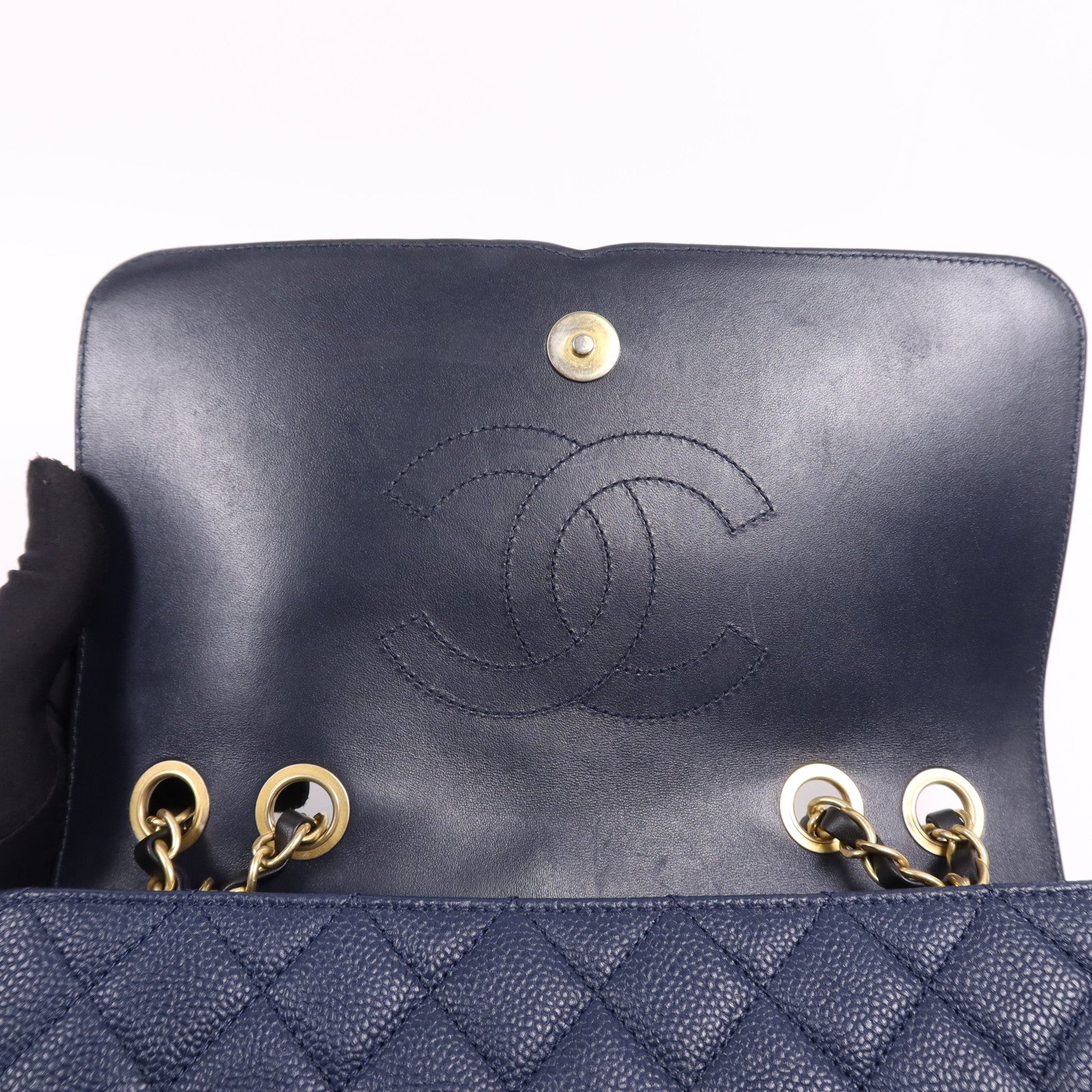 CHANEL 牛皮皮革Filigree Chain Bag金扣鏈帶肩背袋