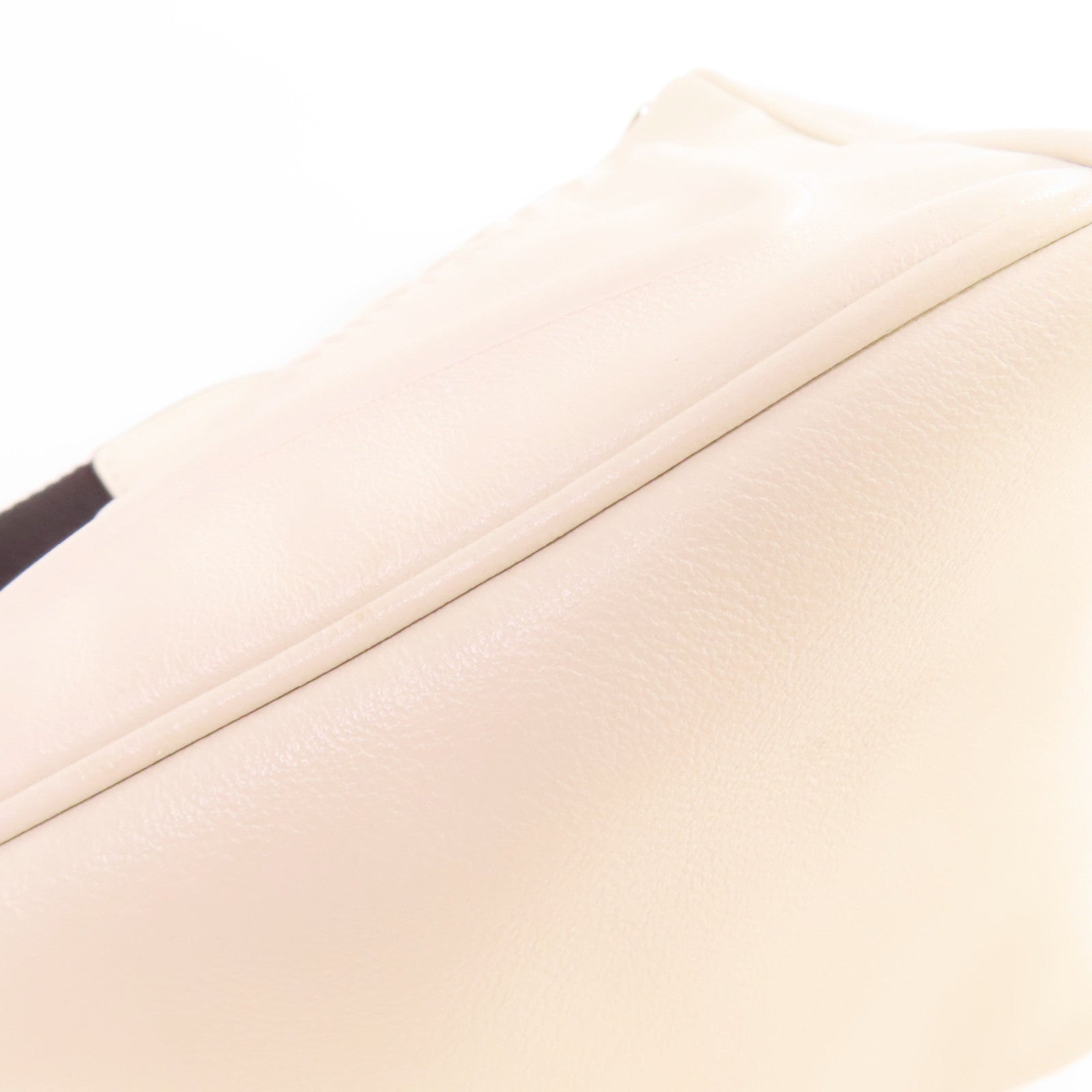 PRADA 牛皮皮革Triangle Shoulder Bag銀扣肩背袋白色