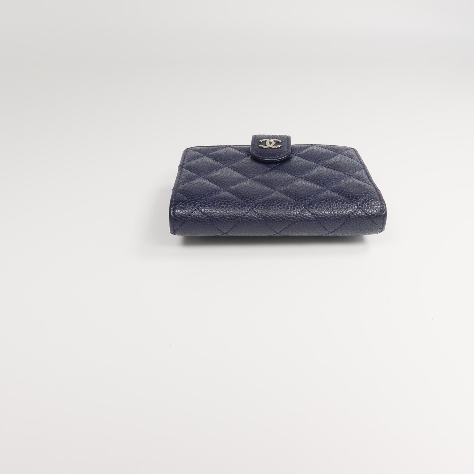 CHANEL 牛皮皮革Bifold Wallet錢包