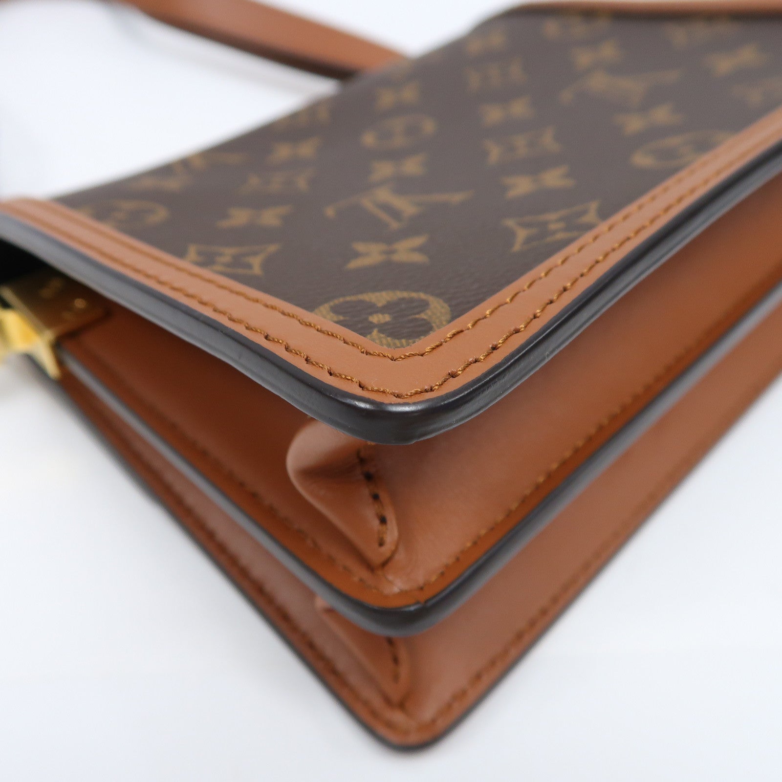 LOUIS VUITTON Monogram Reverse Mini Dauphine金扣肩背袋啡色