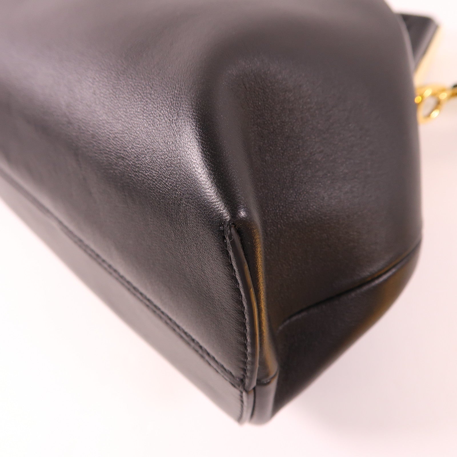 FENDI 牛皮皮革First Medium金扣肩背袋