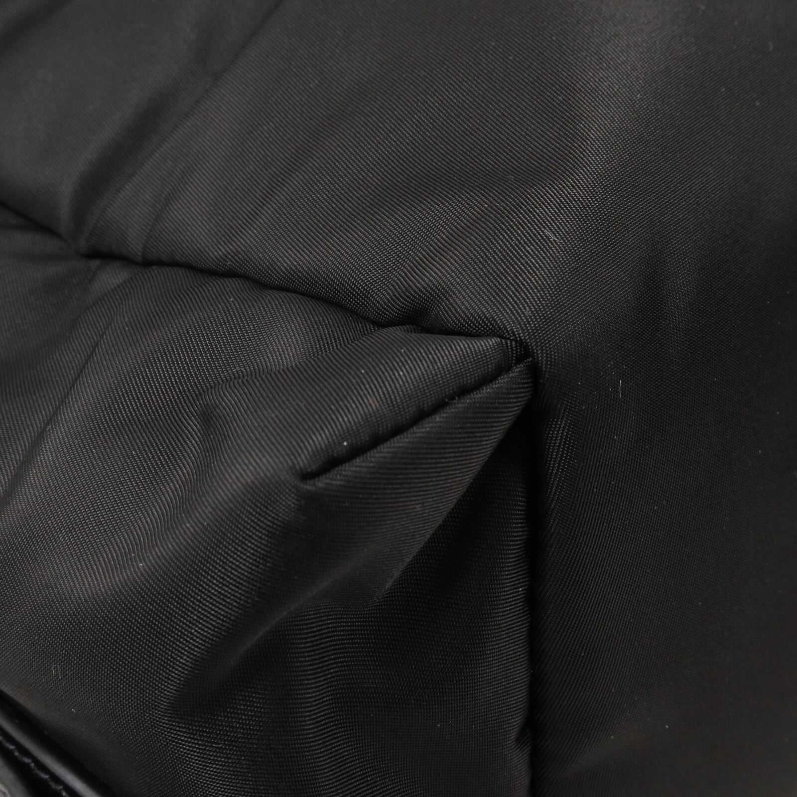 PRADA 尼龍Explore Re-Nylon Large手挽肩背兩用袋