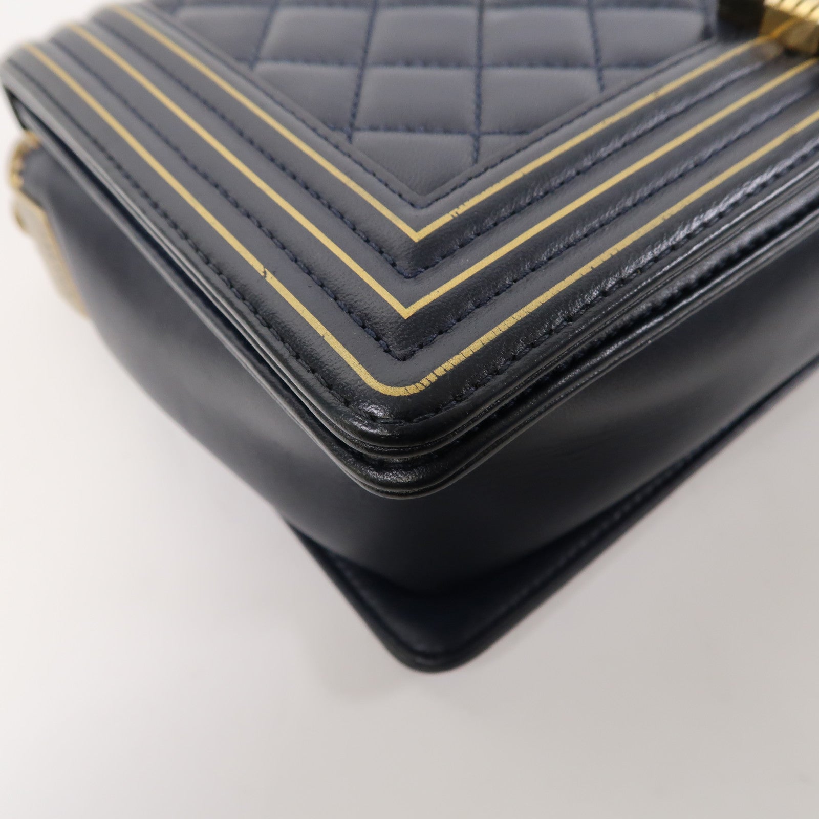 CHANEL 【激減優惠】菱格牛皮皮革Boy Studded Handle Flap金扣手挽肩背兩用袋深藍色