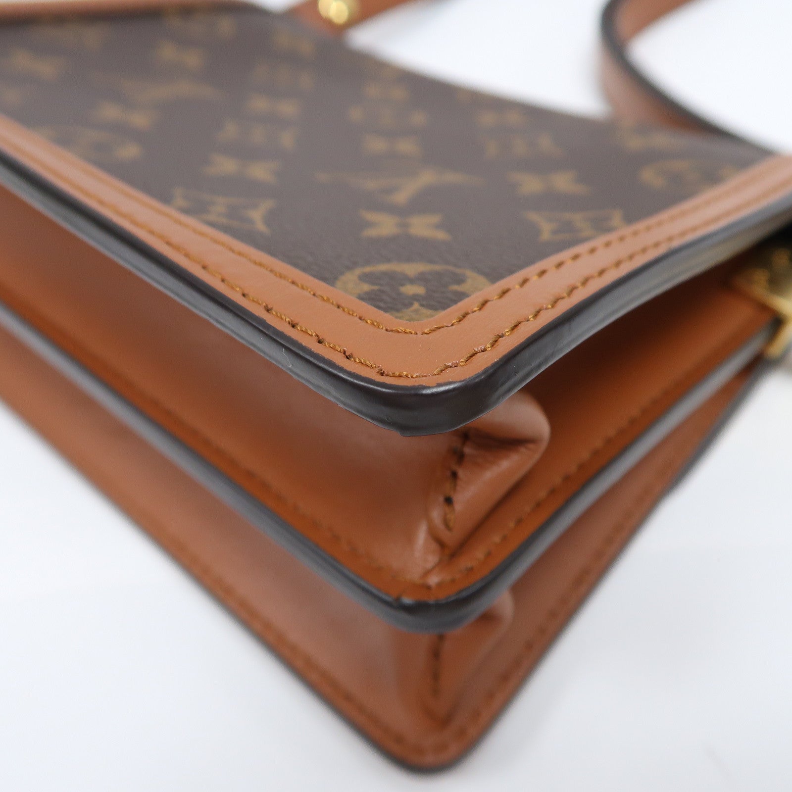 LOUIS VUITTON Monogram Reverse Mini Dauphine金扣肩背袋啡色