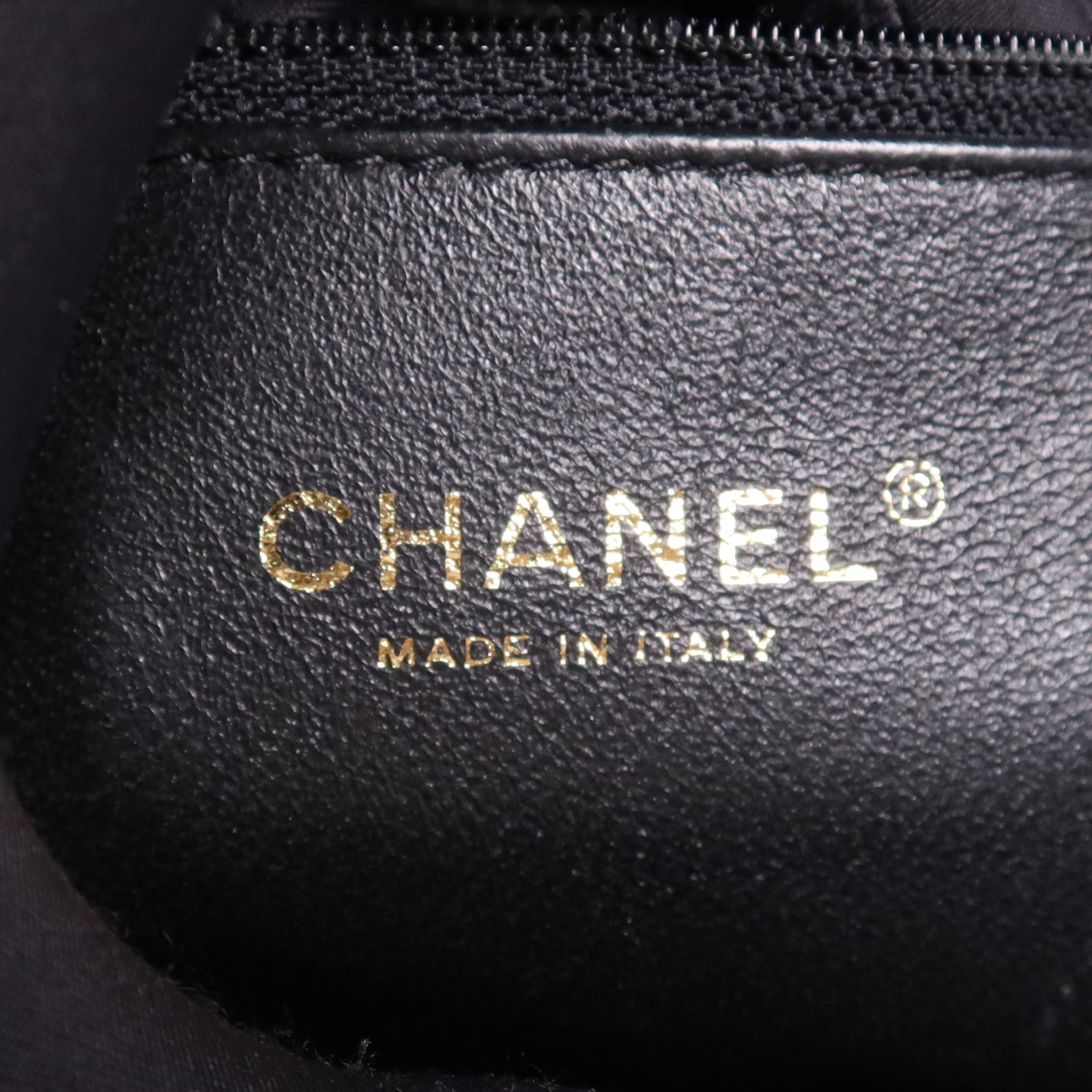 CHANEL 牛皮皮革Filigree Chain Bag金扣鏈帶肩背袋