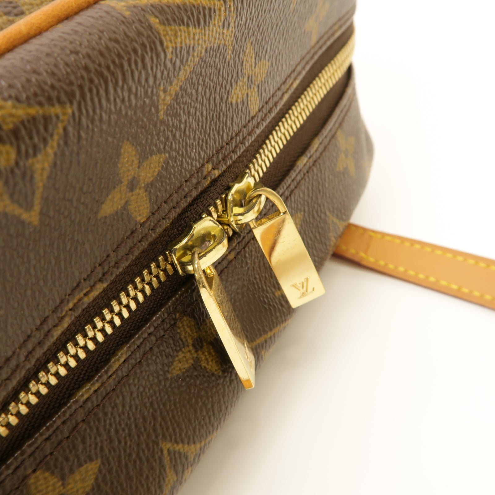 LOUIS VUITTON Monogram Cite MM金扣肩背袋棕色