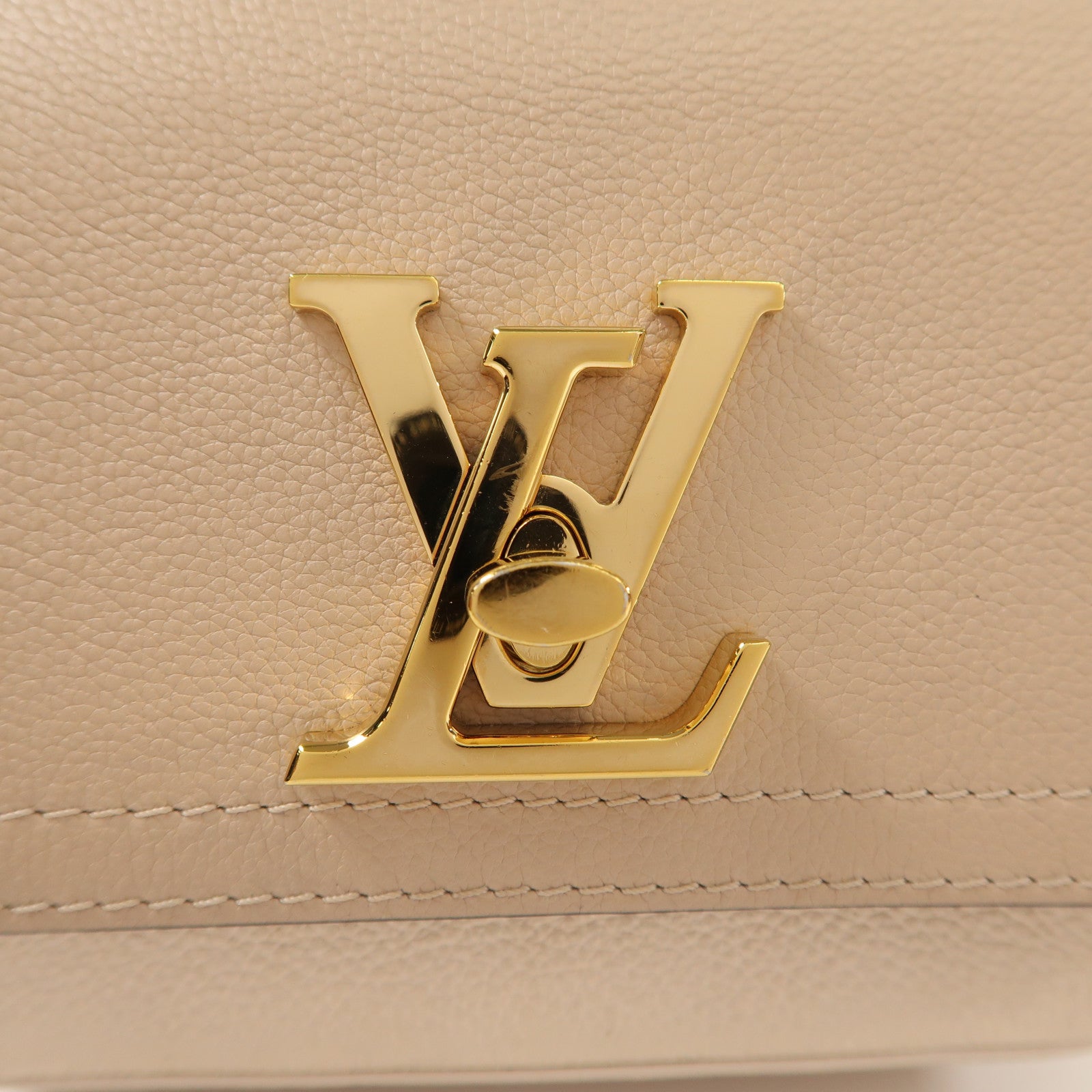 LOUIS VUITTON 牛皮皮革Lockme Tender金扣鏈帶肩背袋