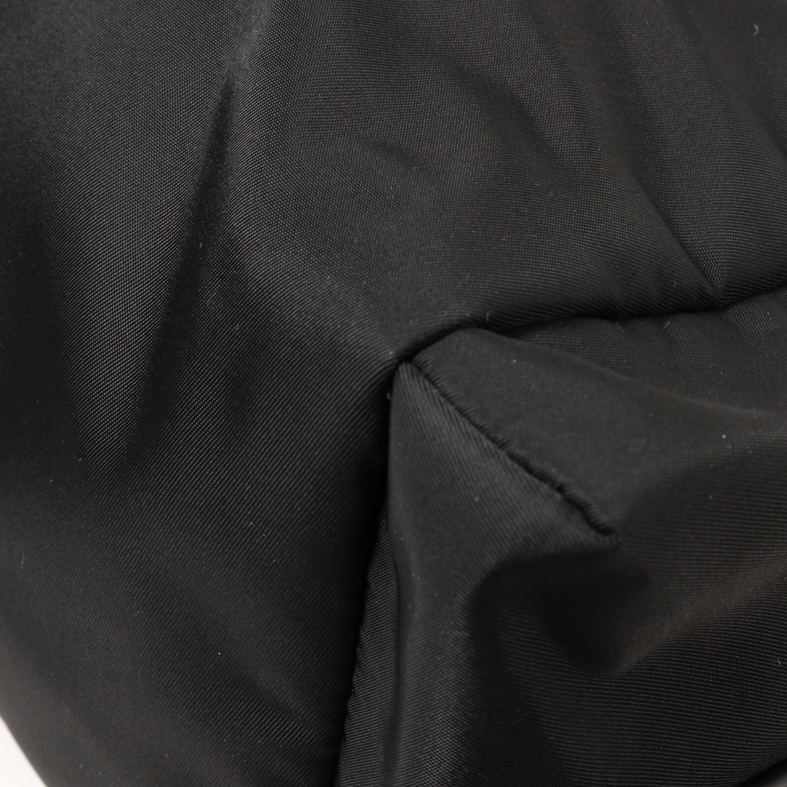 PRADA 尼龍Explore Re-Nylon Large手挽肩背兩用袋