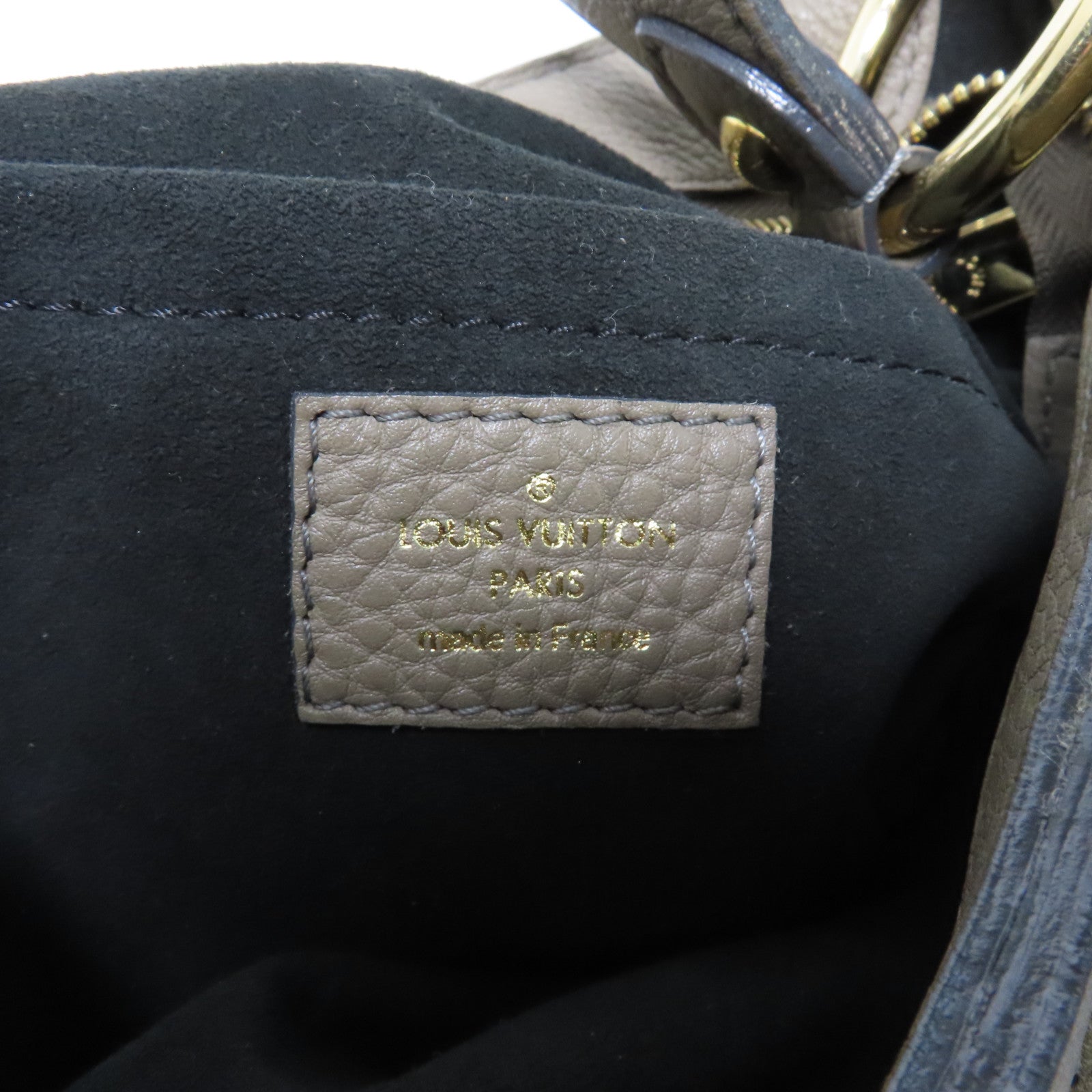 LOUIS VUITTON Monogram Mahina Solar金扣肩背袋灰色