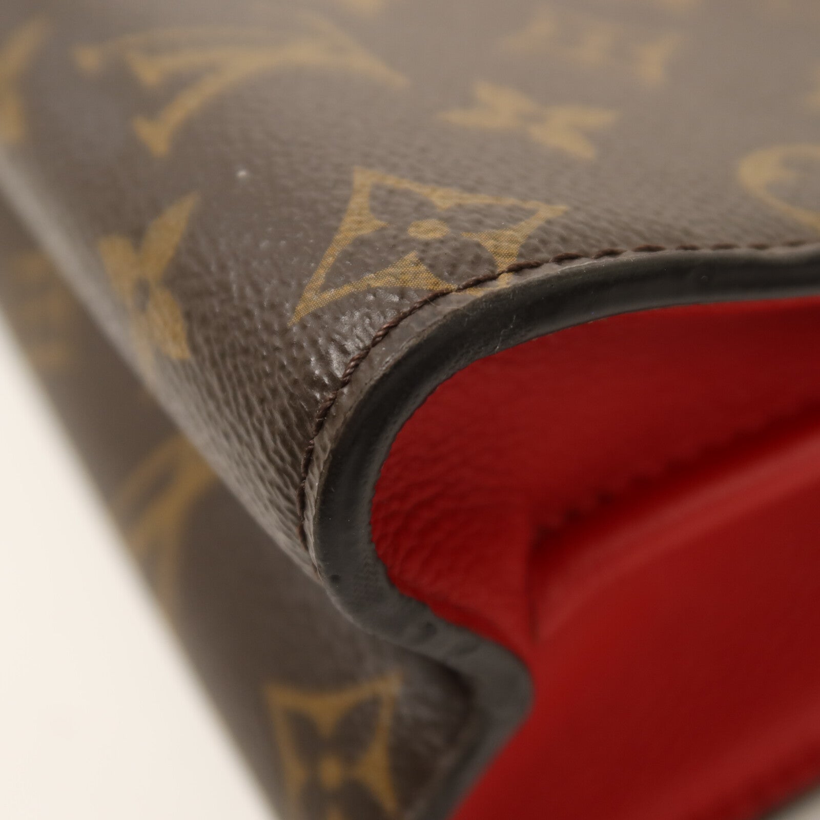 LOUIS VUITTON Monogram Victoire金扣鏈帶肩背袋