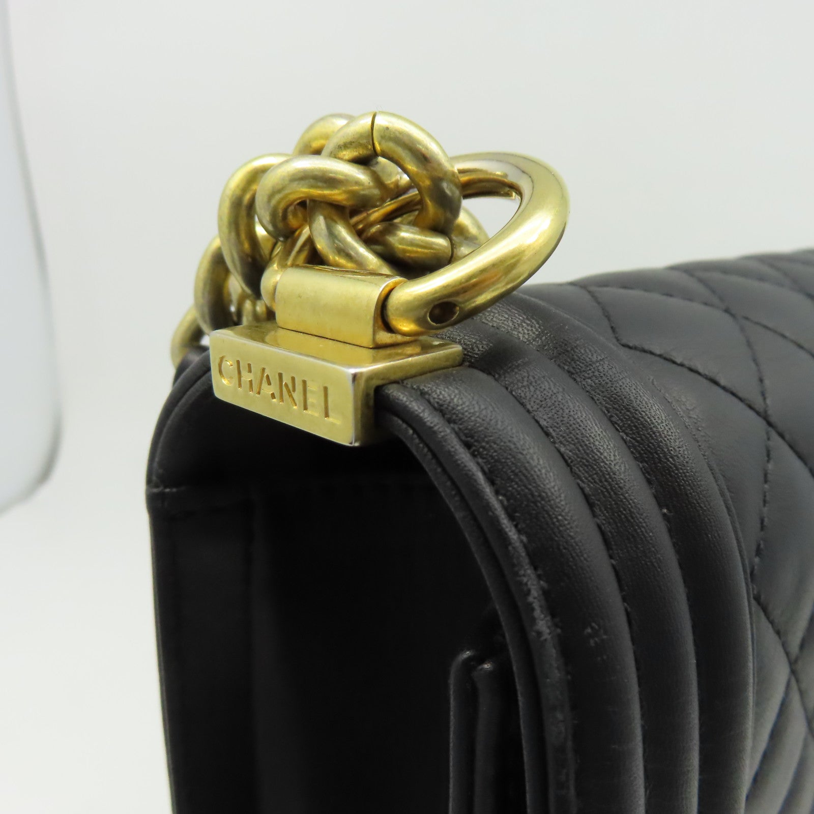 CHANEL 【激減優惠】菱格牛皮皮革Boy 28cm金扣鏈帶肩背袋黑色