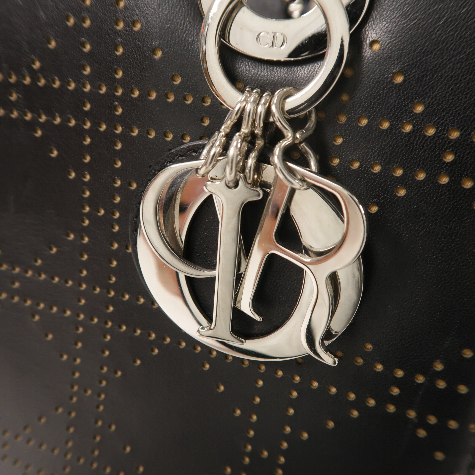 Dior 牛皮皮革Lady Dior Medium銀扣手挽肩背兩用袋