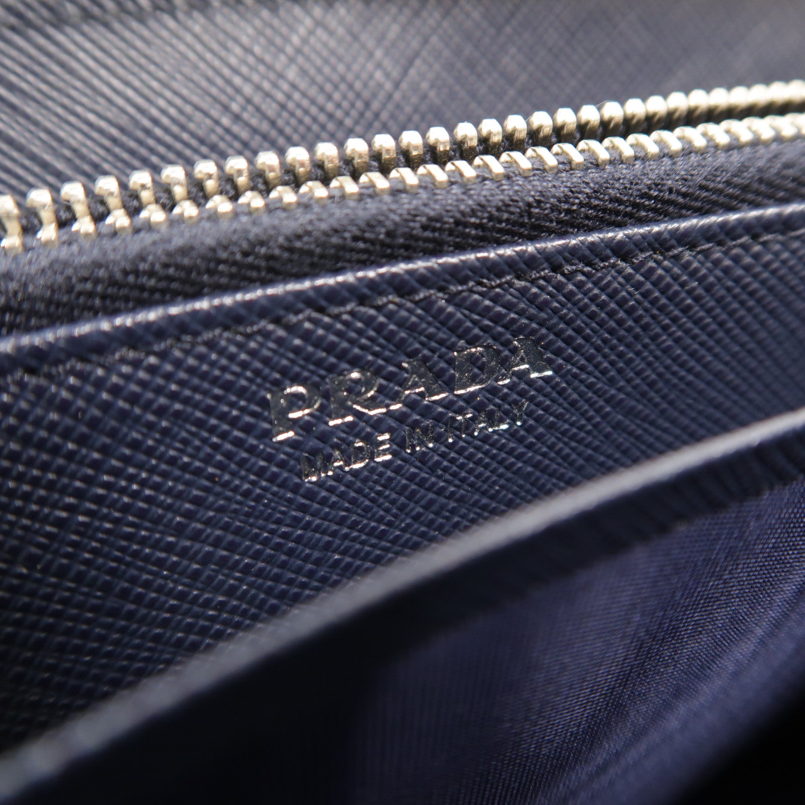PRADA Saffiano皮革Long Wallet長錢包