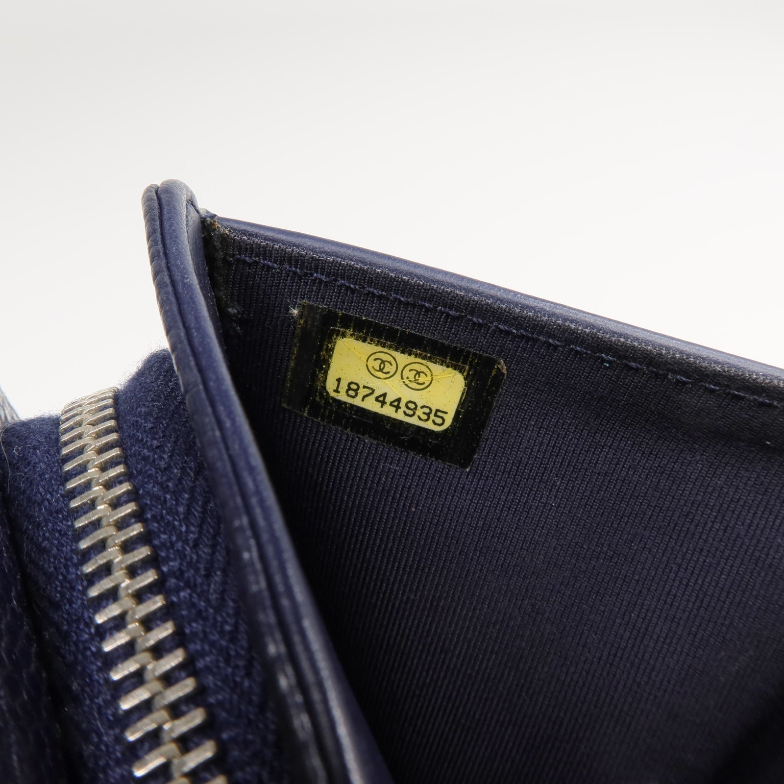 CHANEL 牛皮皮革Bifold Wallet錢包