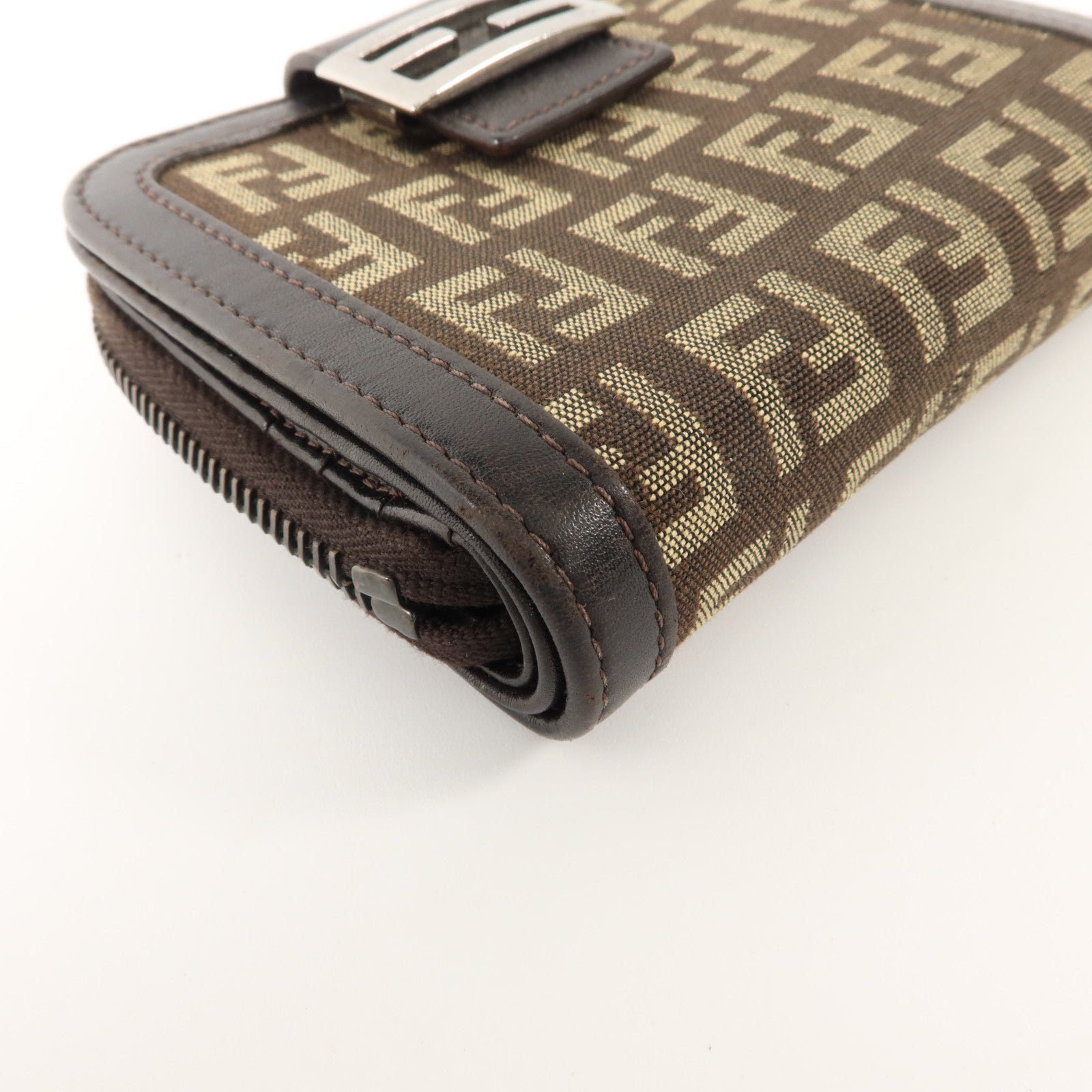 FENDI 帆布Bifold Wallet銀扣錢包