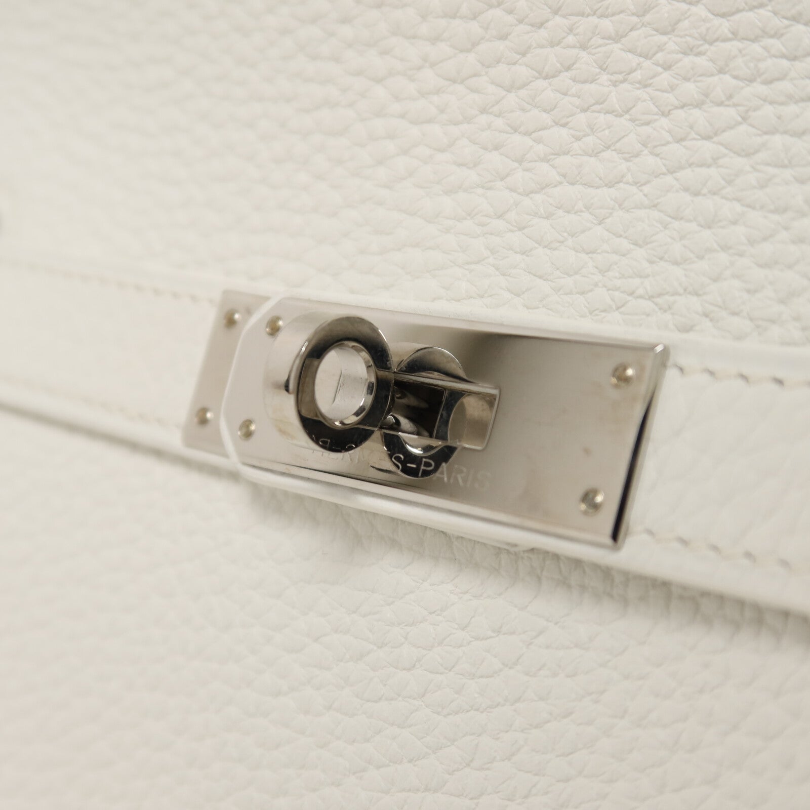 HERMES Togo皮革Jypsiere 28肩背袋Blanc