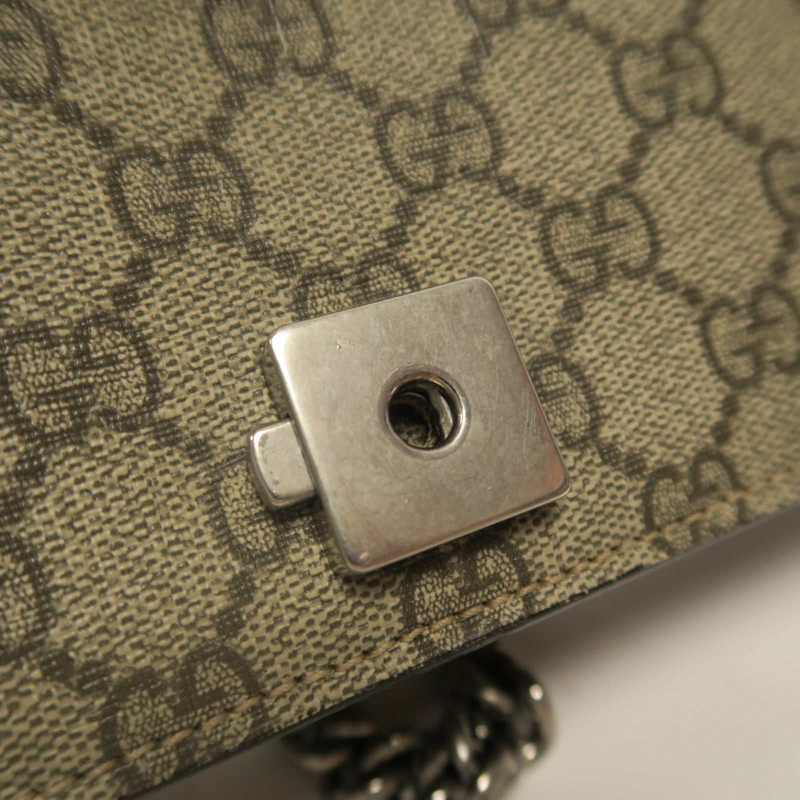 GUCCI 【激減優惠】塗層帆布Shoulder Bag銀扣鏈帶肩背袋啡色