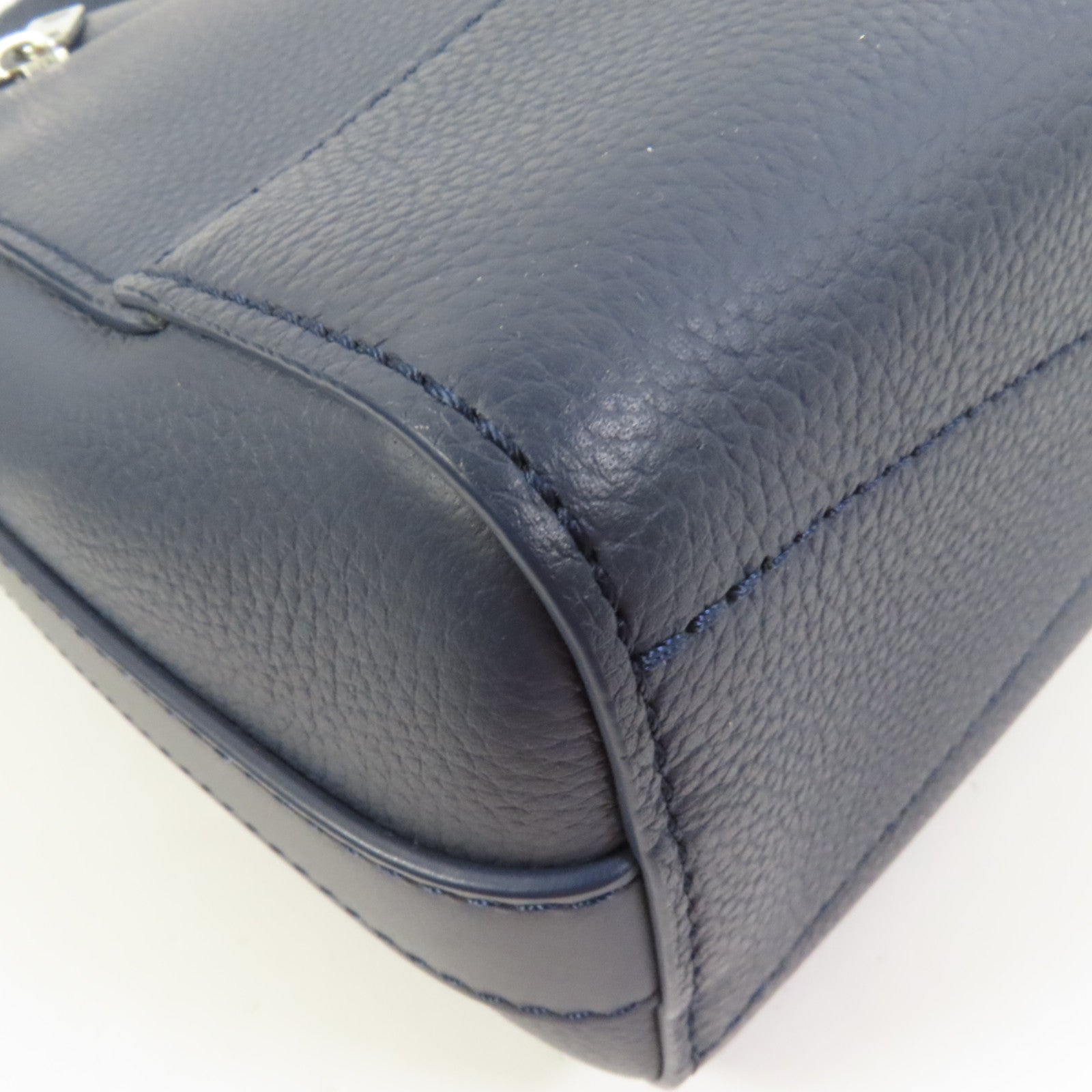 LOUIS VUITTON 牛皮皮革Aerogram Takeoff銀扣肩背袋