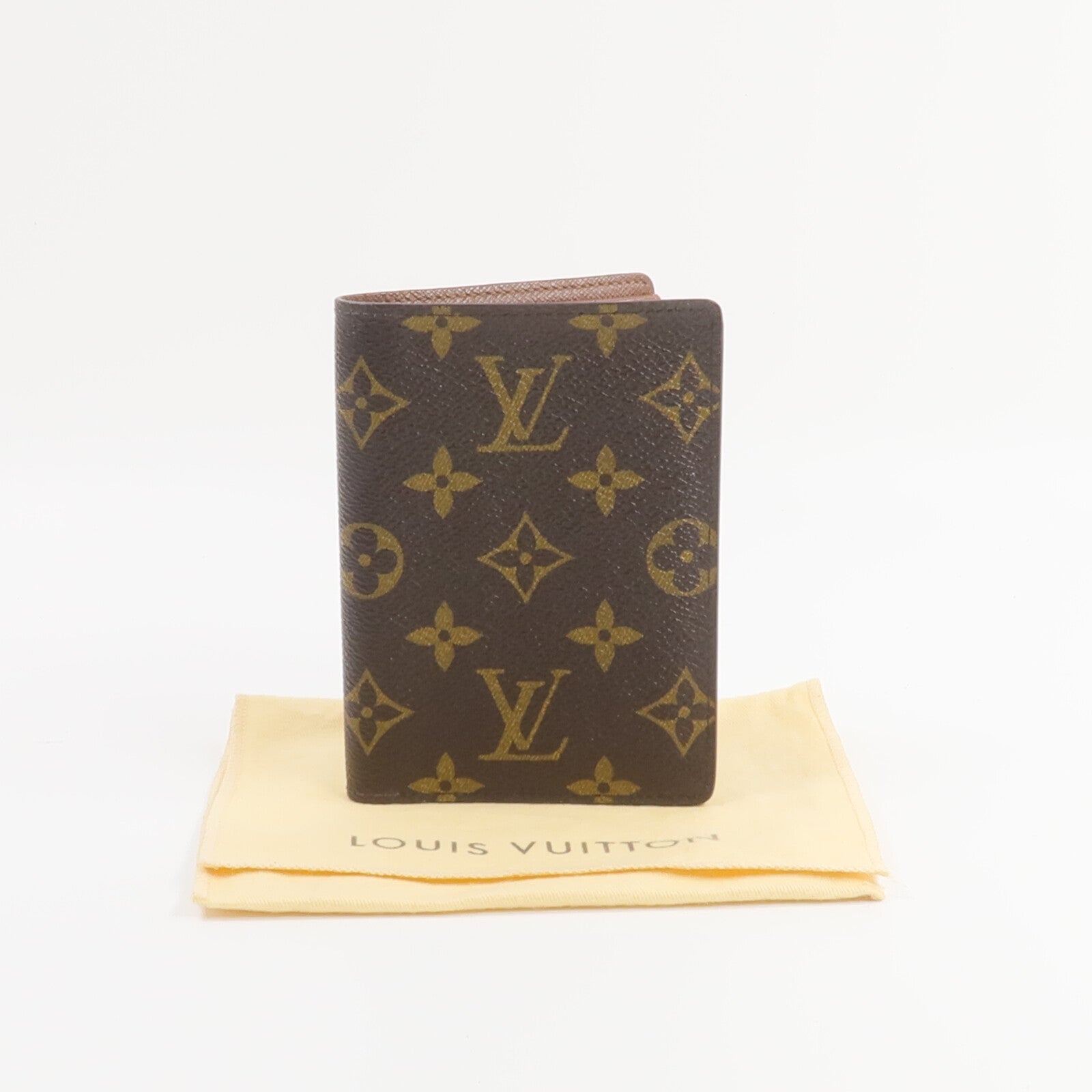 LOUIS VUITTON Monogram Passport Case護照套