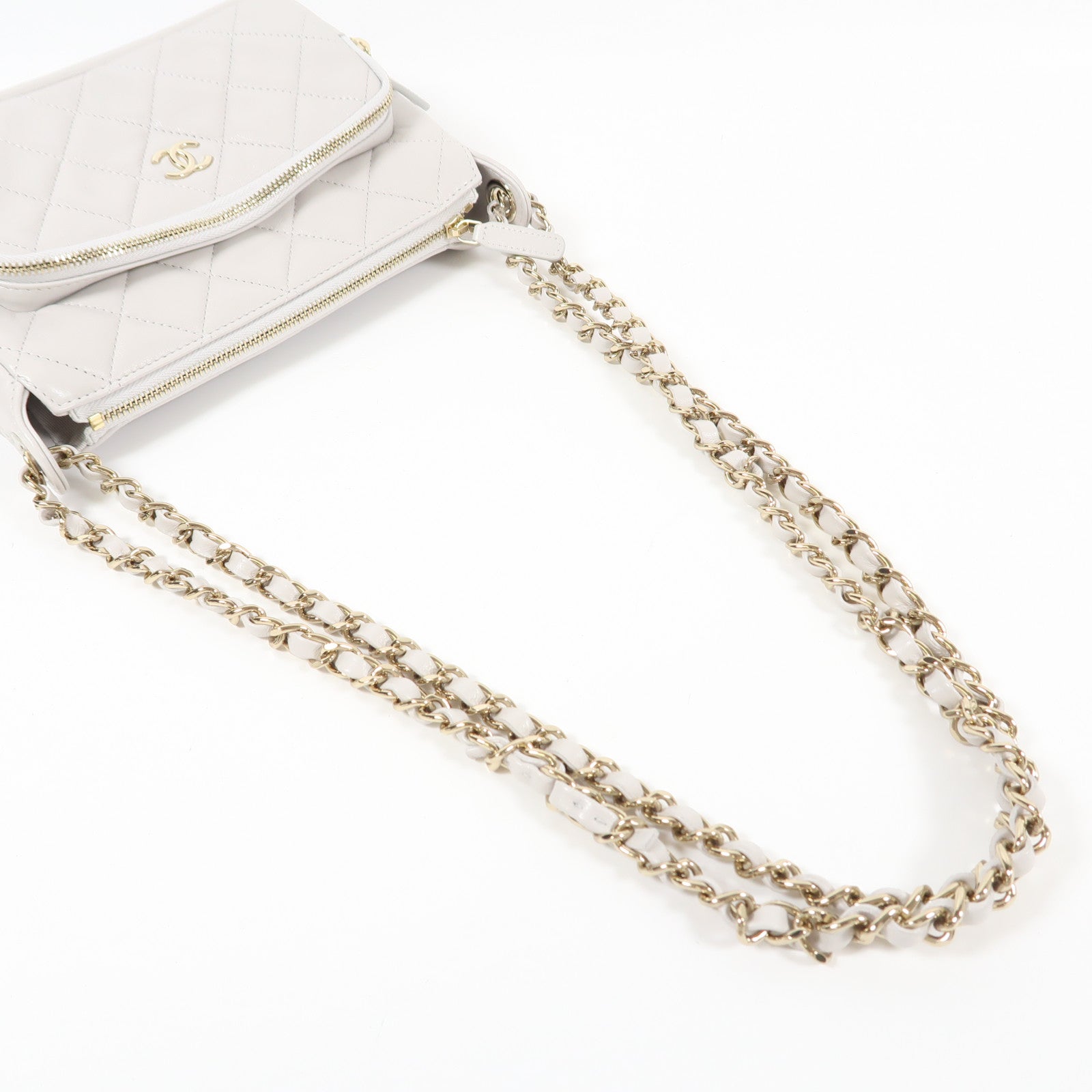 CHANEL 牛皮皮革Cluth With Chain金扣鏈帶肩背袋