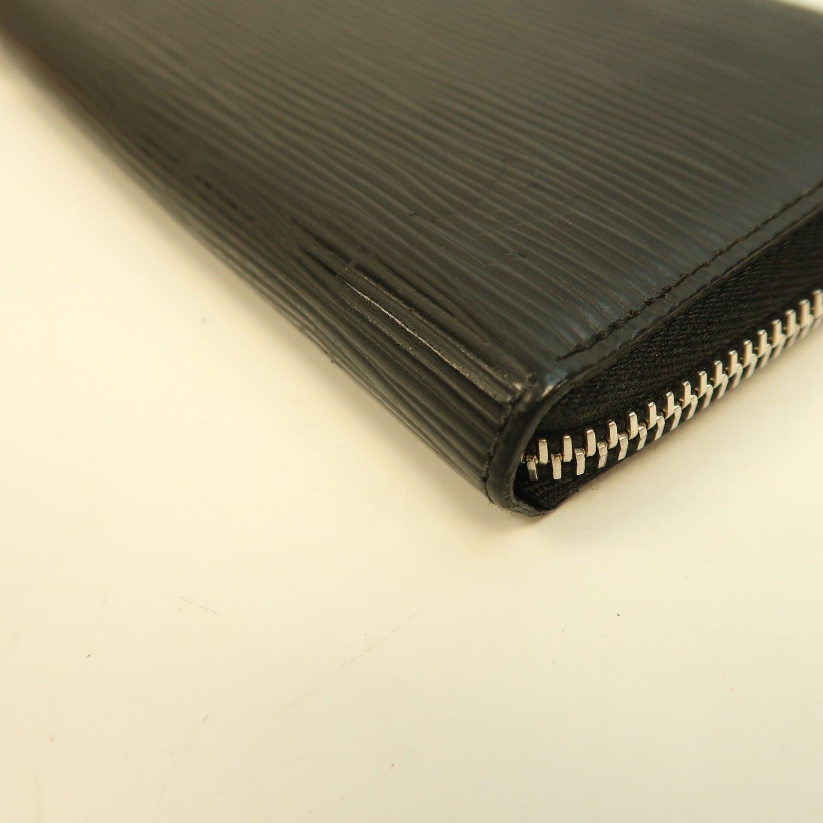 LOUIS VUITTON 【激減優惠】Epi Zipper Long Wallet銀扣拉鏈長錢包黑色