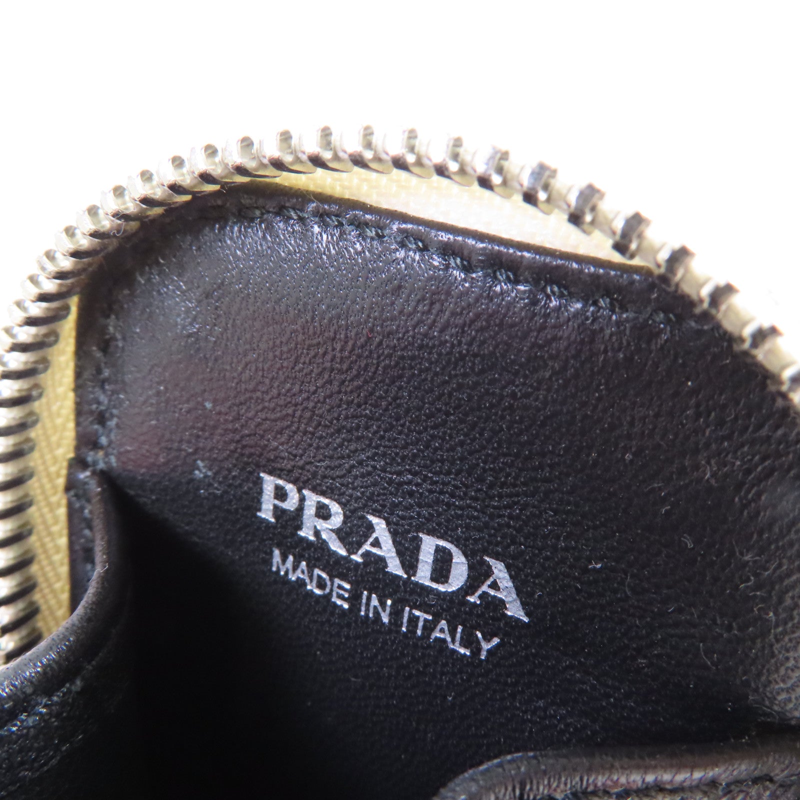 PRADA 牛皮皮革Triangle Shoulder Bag銀扣肩背袋白色