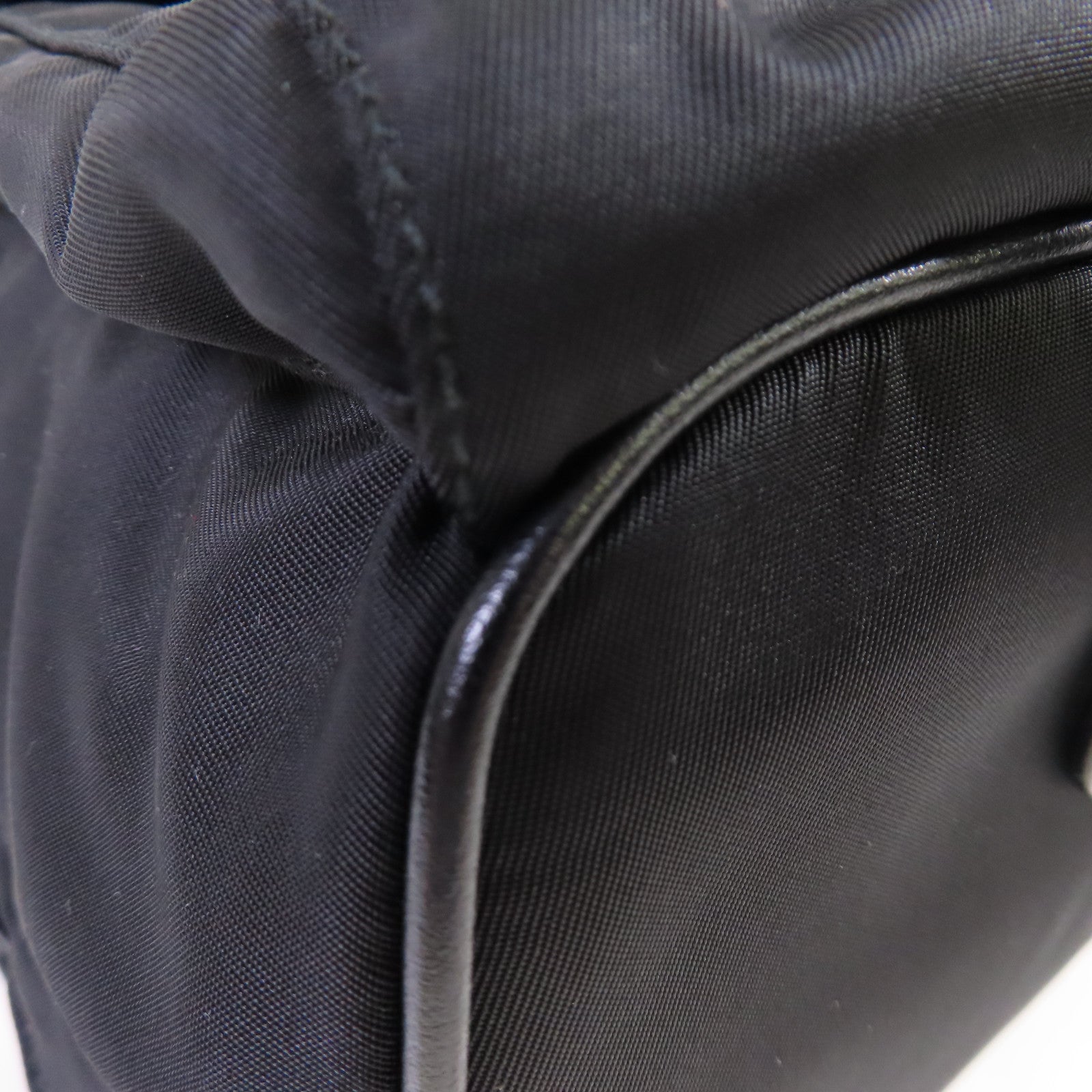 PRADA 尼龍Small Re-Nylon Backpack金扣背包黑色