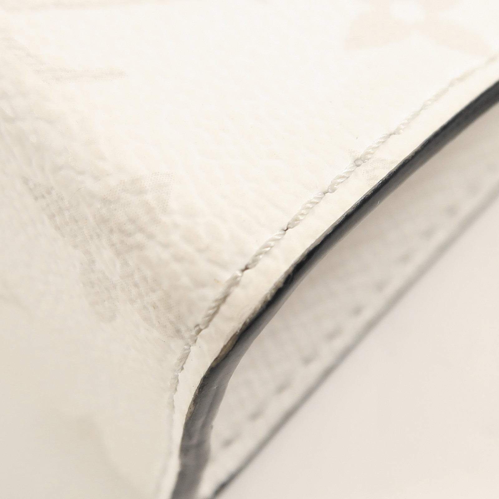 LOUIS VUITTON Monogram Taigarama Gaston銀扣肩背袋