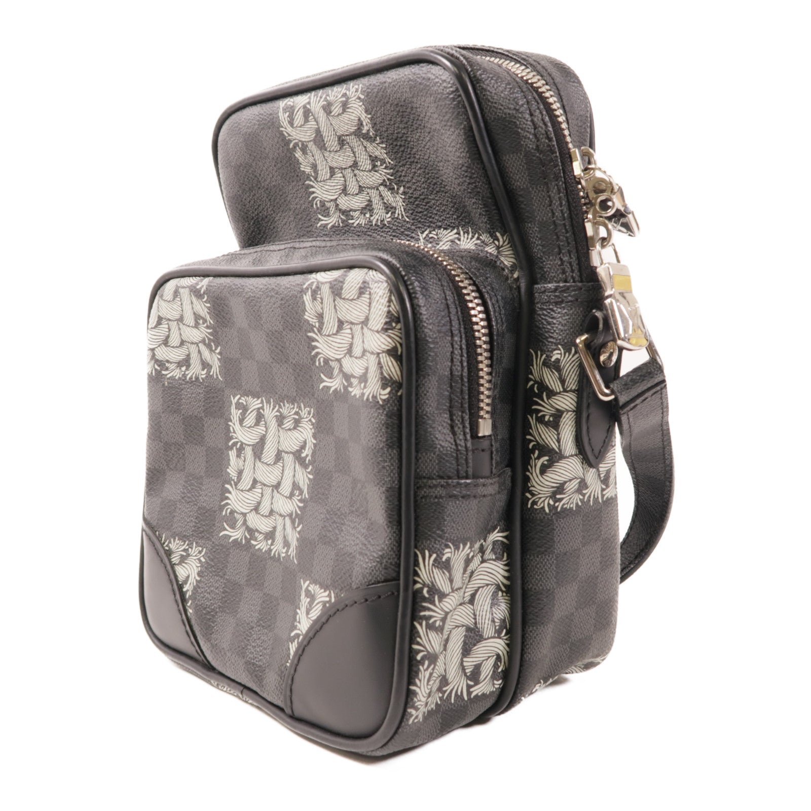 LOUIS VUITTON Damier Graphite Christopher Nemeth Amazon銀扣肩背袋
