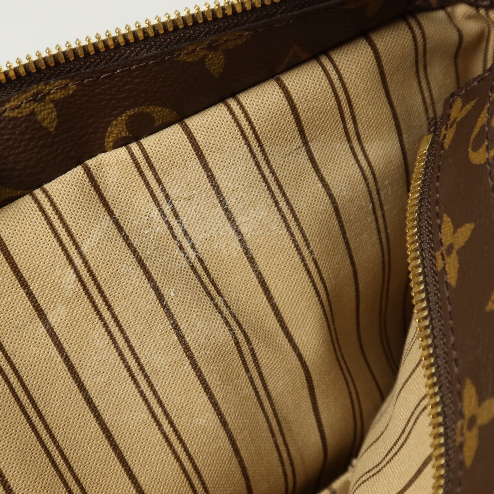 LOUIS VUITTON Monogram Mezzo肩背袋