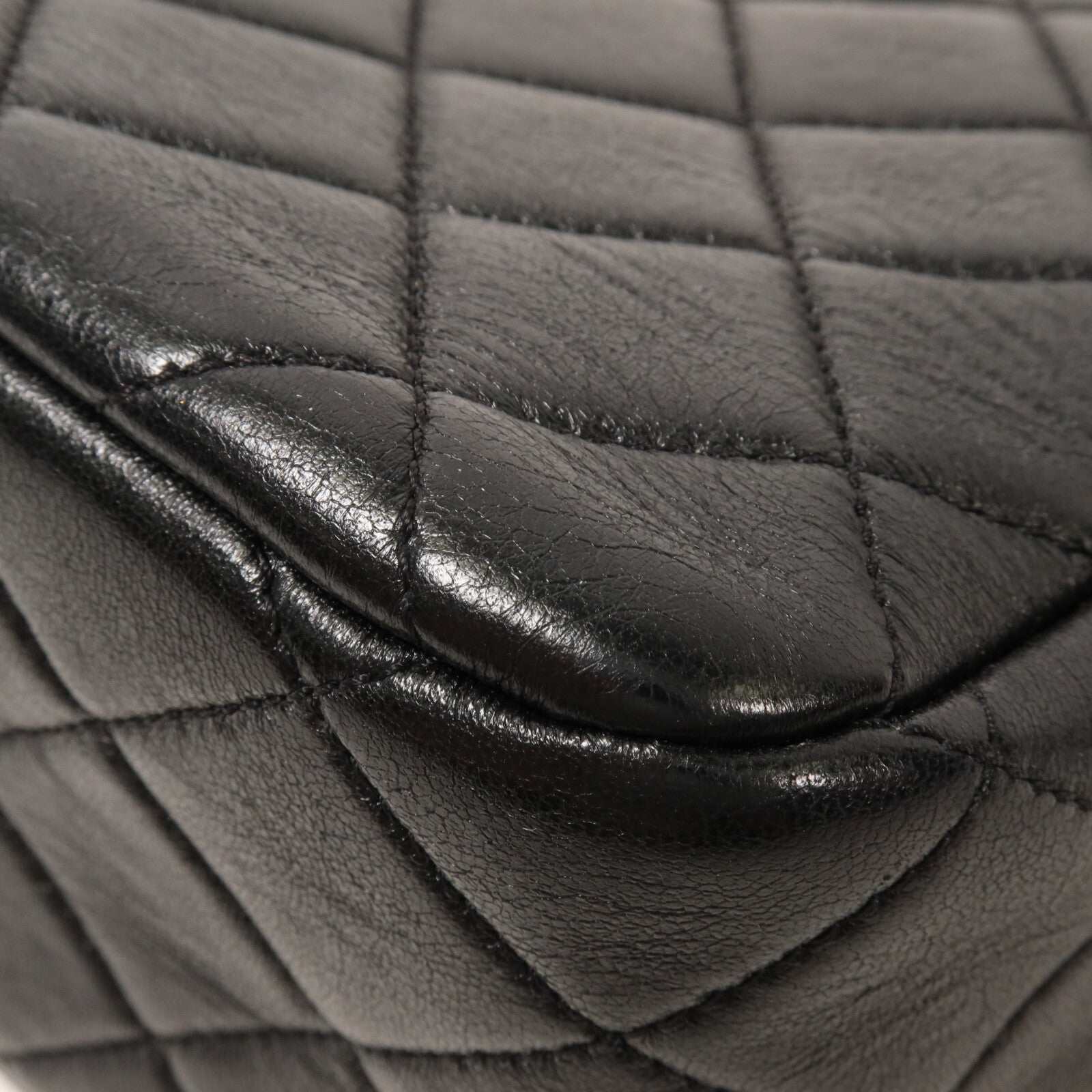 CHANEL 牛皮皮革Hobo bag鏈帶肩背袋
