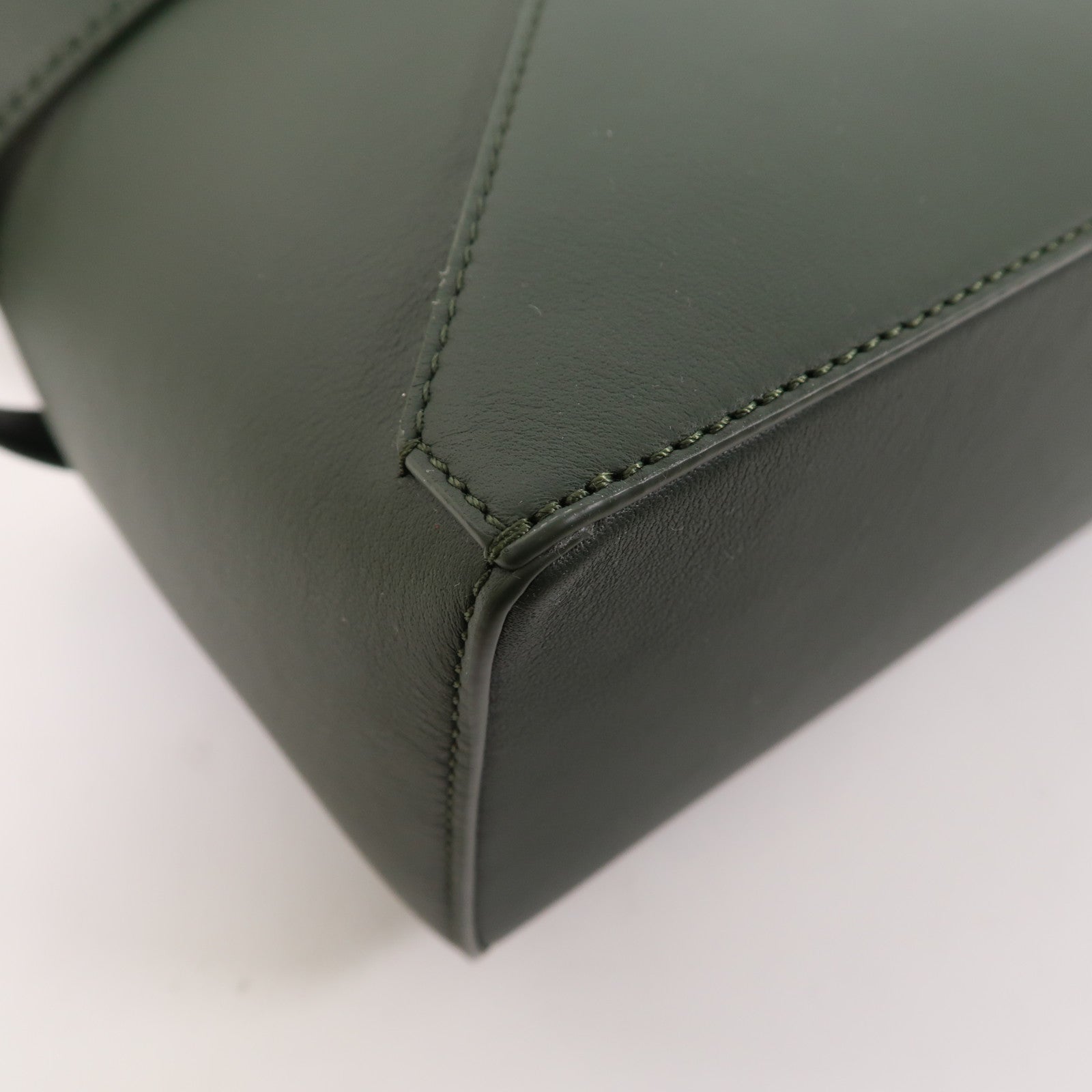LOEWE 牛皮皮革Puzzle Bag金扣手挽肩背兩用袋手挽肩背兩用袋