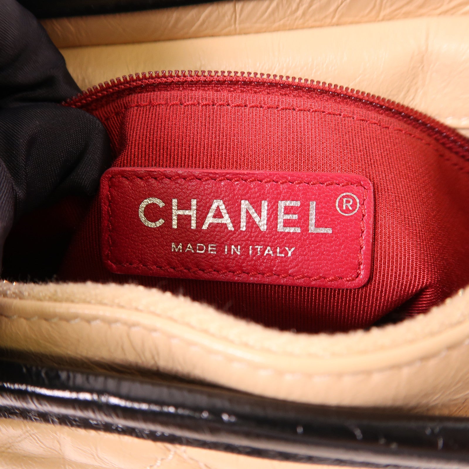 CHANEL 牛皮皮革Gabrielle Small鏈帶肩背袋