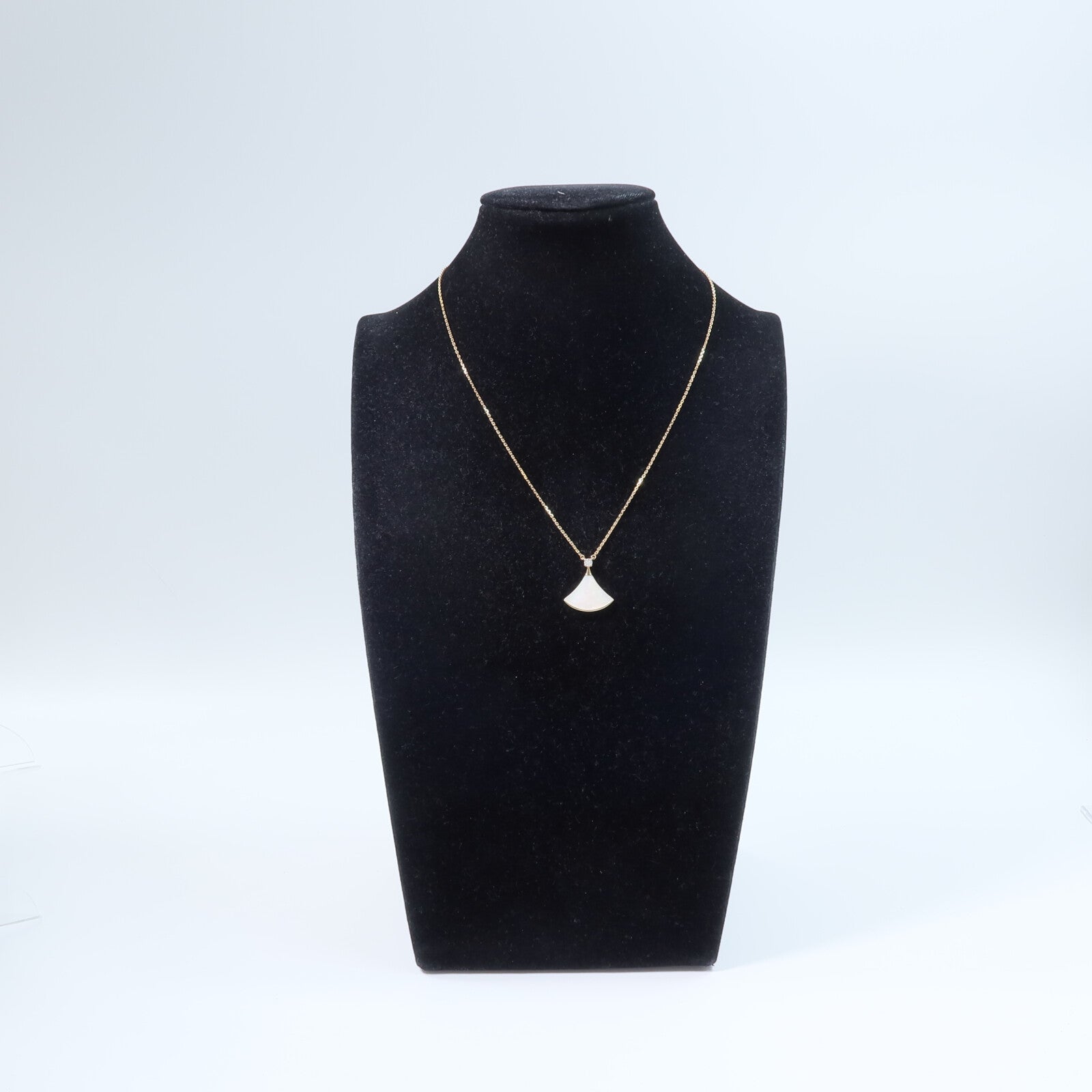 BVLGARI 18K玫瑰金Divas'Dream Necklace珍珠母貝項鍊