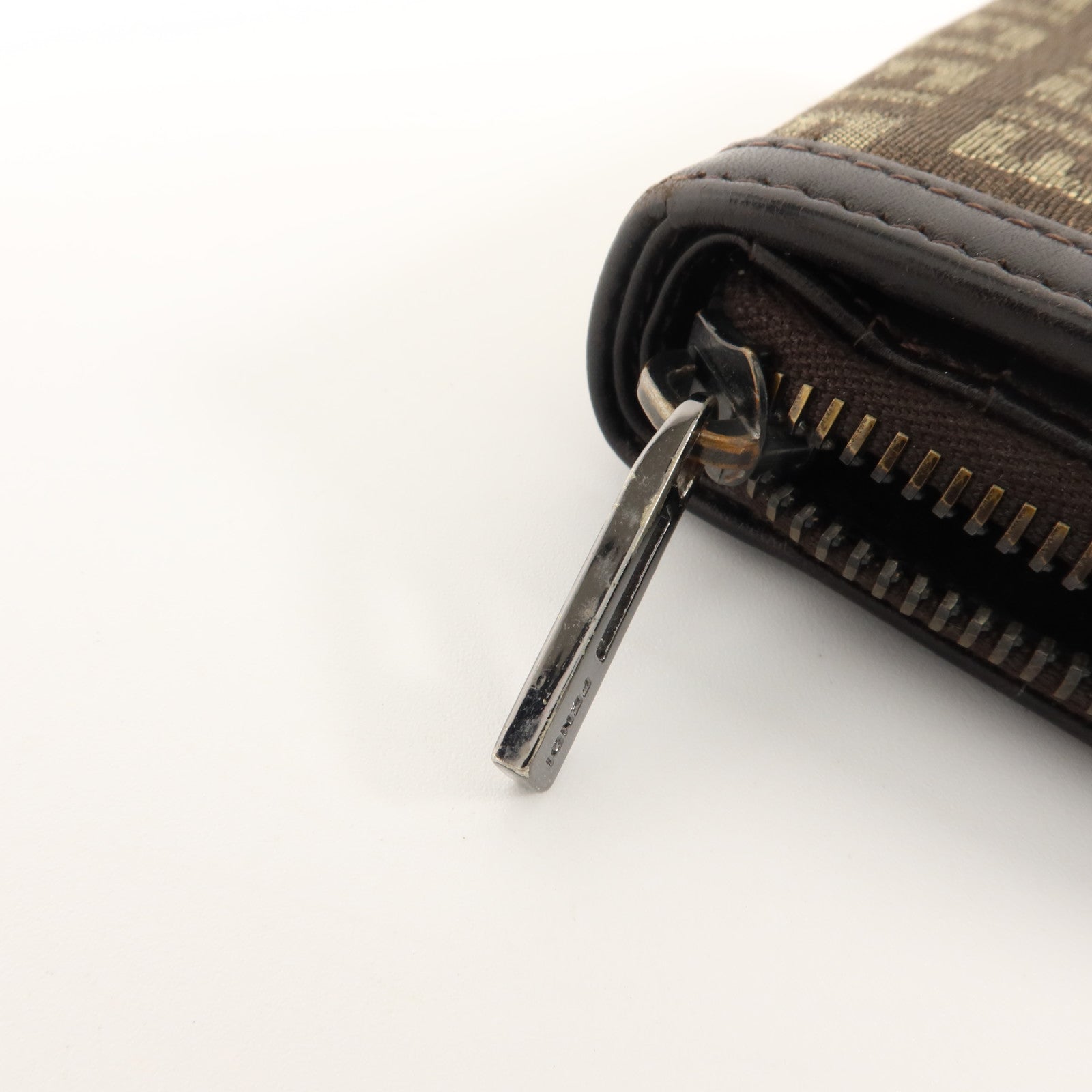 FENDI 帆布Bifold Wallet銀扣錢包
