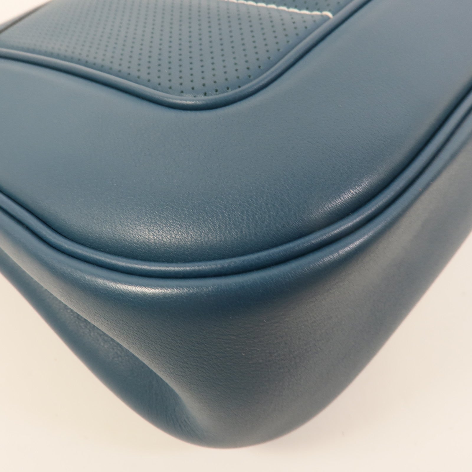 HERMES Swift皮革Berline 28銀扣肩背袋Bleu Colvert