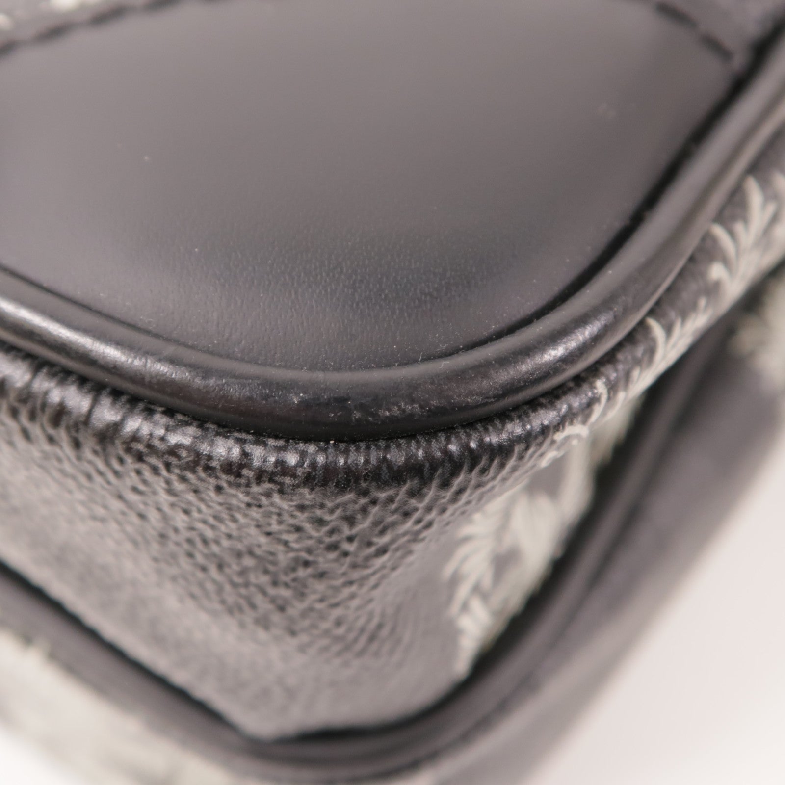 LOUIS VUITTON Damier Graphite Christopher Nemeth Amazon銀扣肩背袋