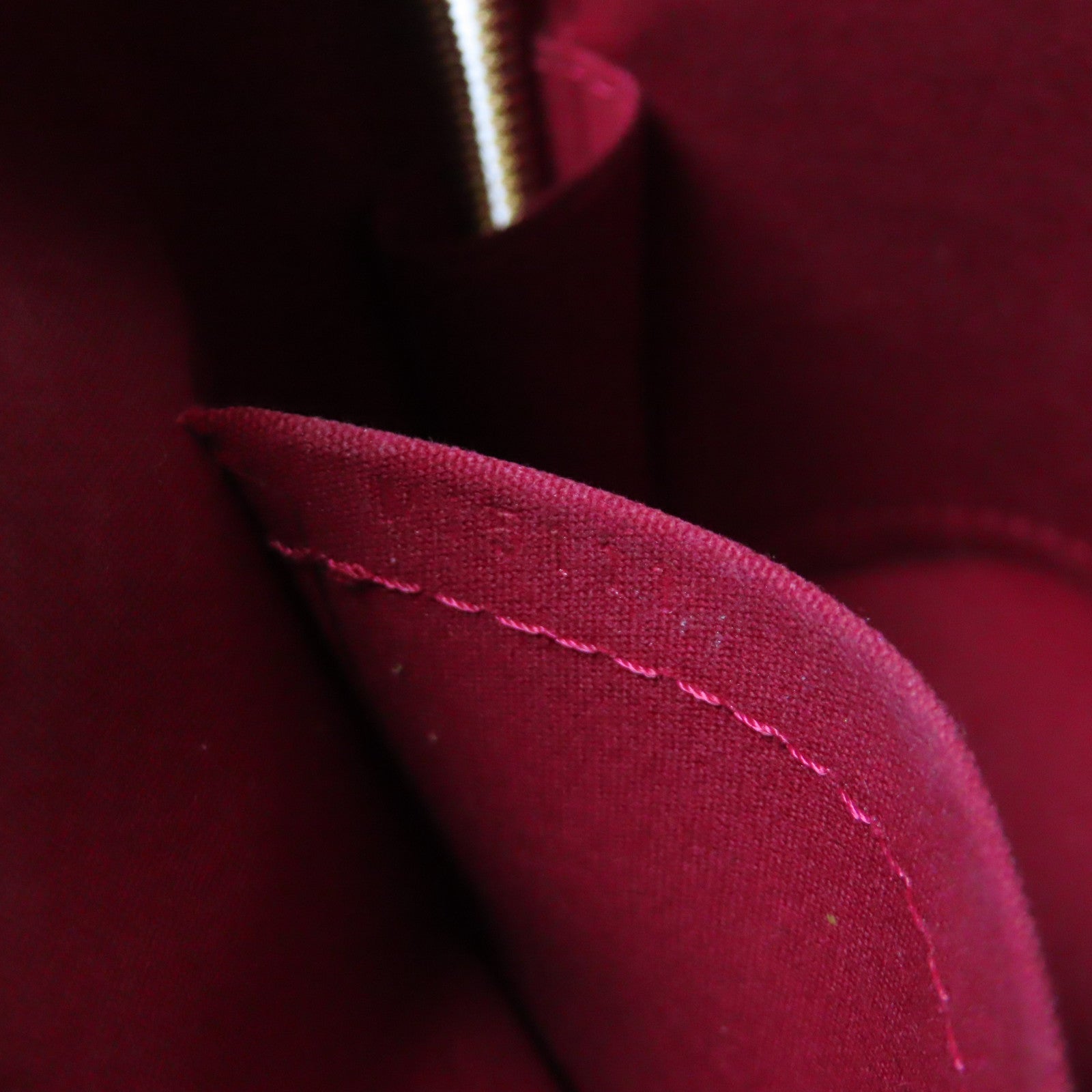 LOUIS VUITTON 【激減優惠】Monogram Vernis Alma BB金扣手挽袋紅色