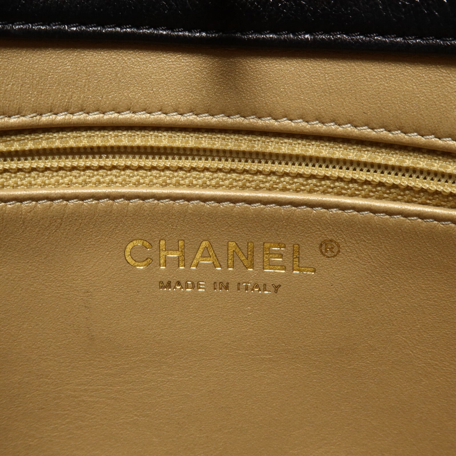CHANEL 牛皮皮革Hobo bag鏈帶肩背袋