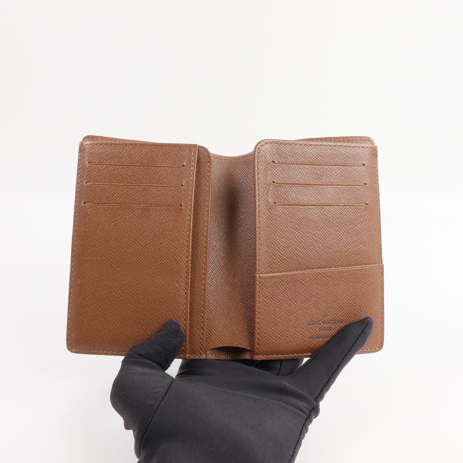 LOUIS VUITTON Monogram Passport Case護照套