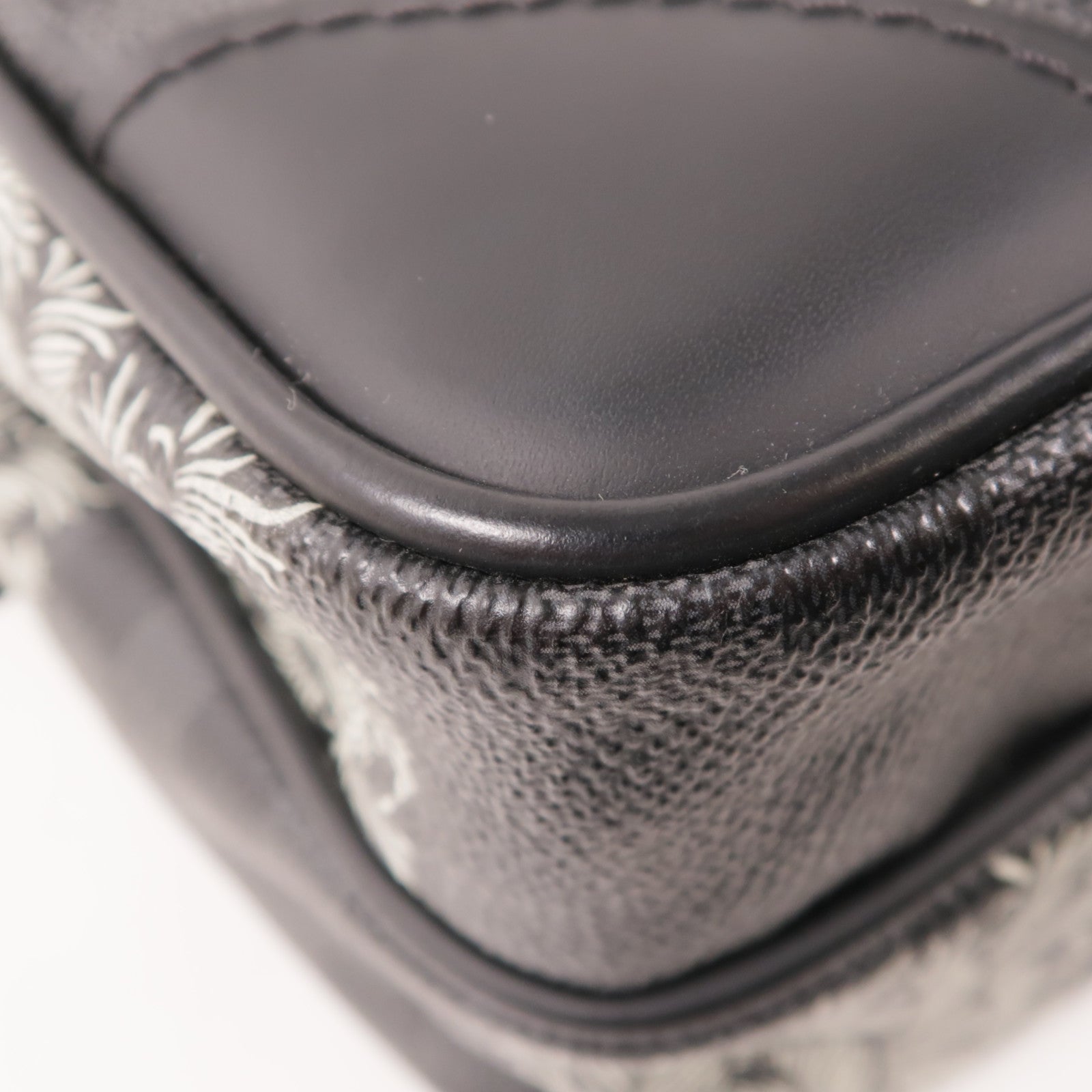 LOUIS VUITTON Damier Graphite Christopher Nemeth Amazon銀扣肩背袋